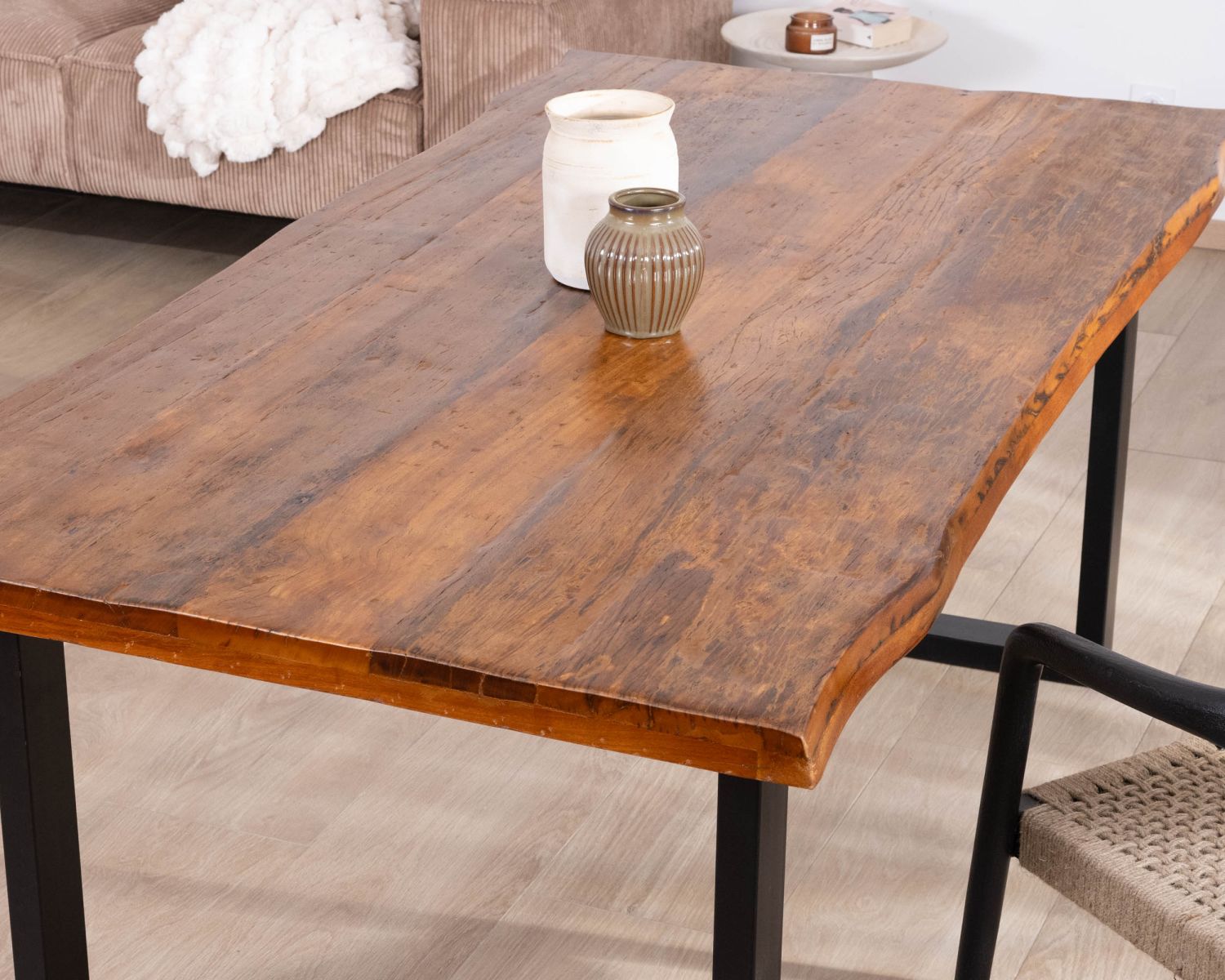 Tavolo da pranzo a U "Alésia" da 200 cm in legno riciclato e gambe in metallo nero