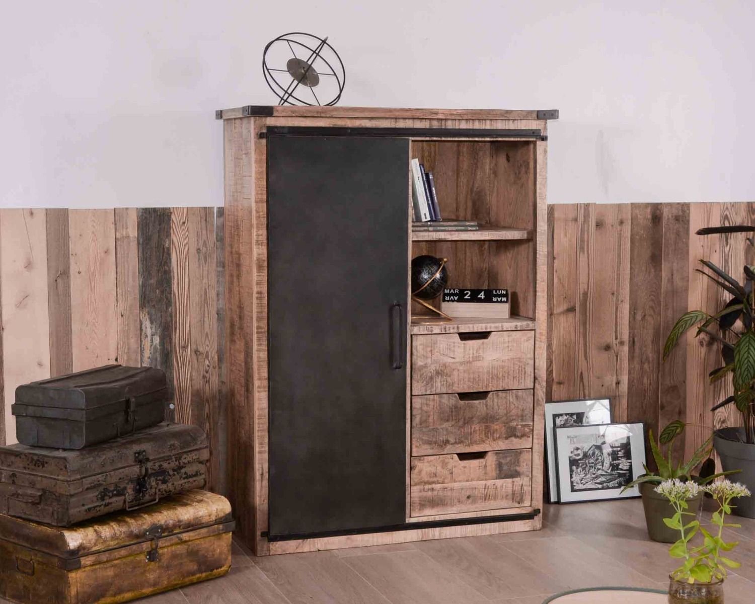 Armadio industriale "Caractère" in metallo e legno argentato