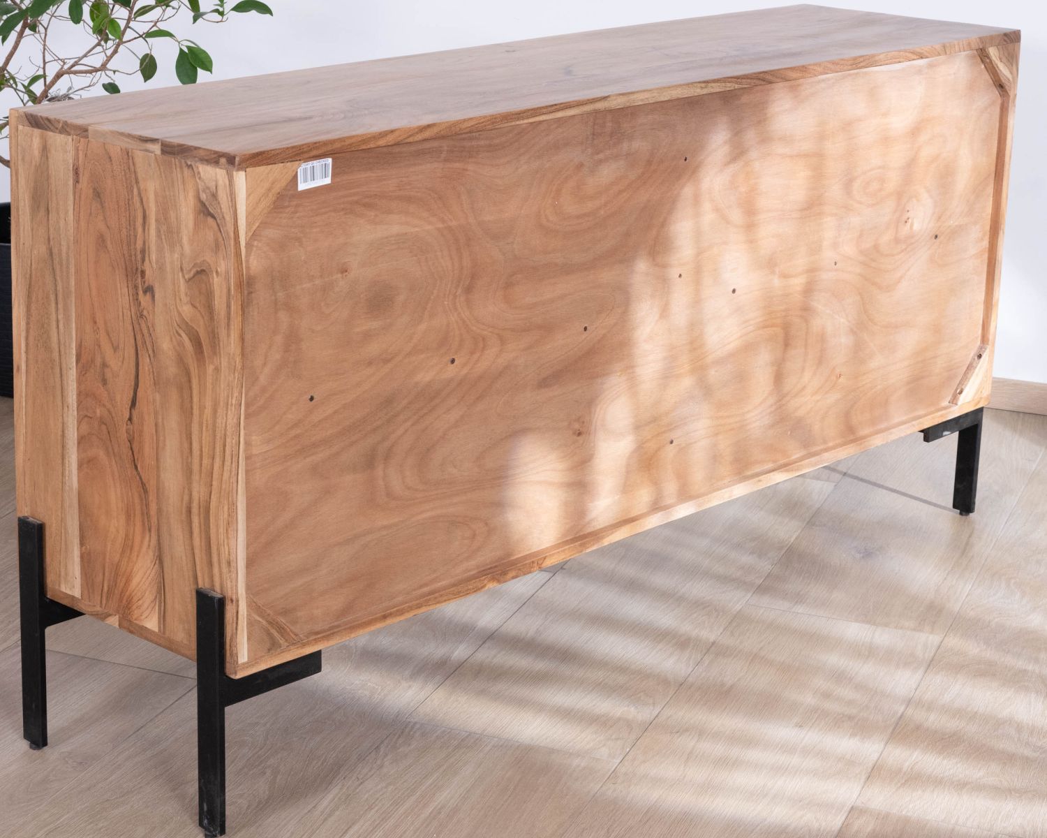 Credenza a 4 ante "Novelli" in acacia e metallo, 160 cm, dal gusto raffinato e zen