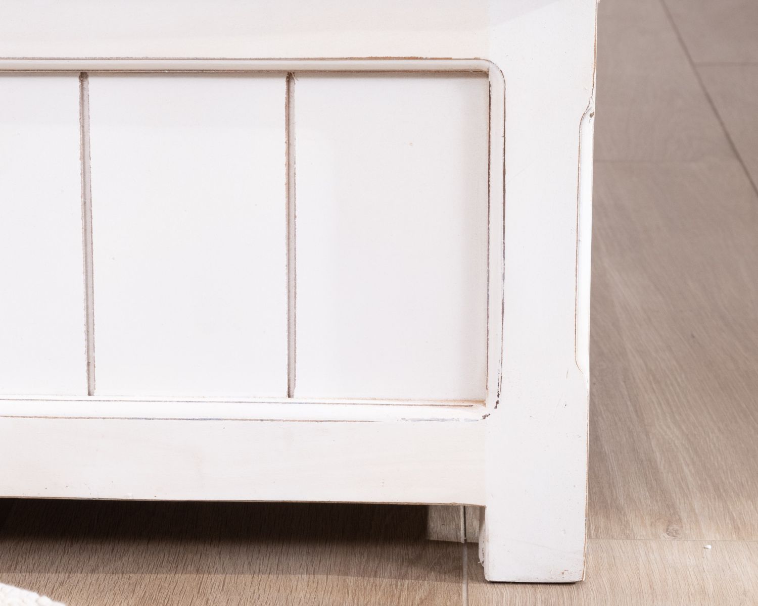 Tavolino con piano scorrevole in acacia bianca "Equinoxe" e piano naturale