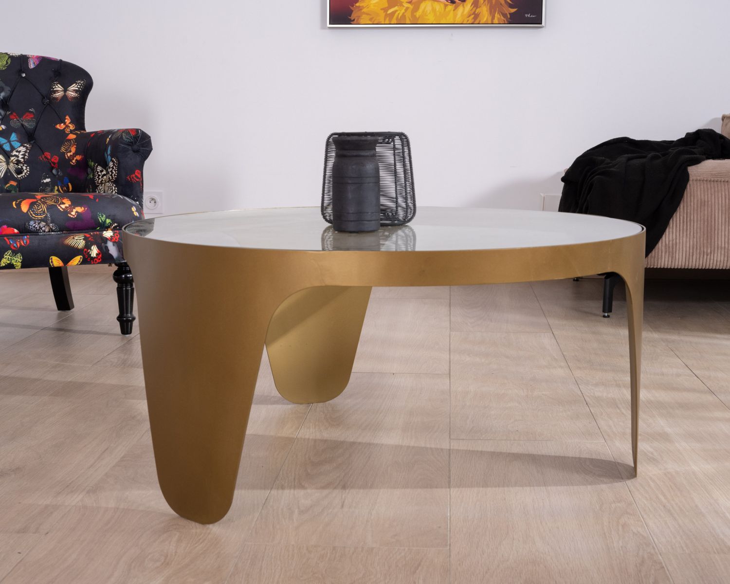 Tavolino rotondo "Gilt Antique" in ottone antico e vetro