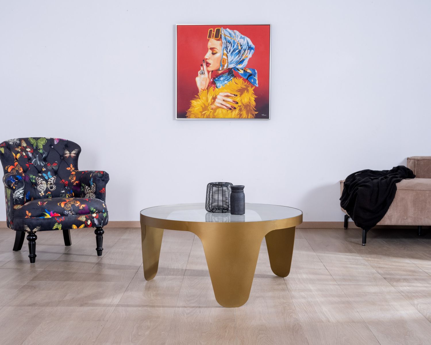 Tavolino rotondo "Gilt Antique" in ottone antico e vetro