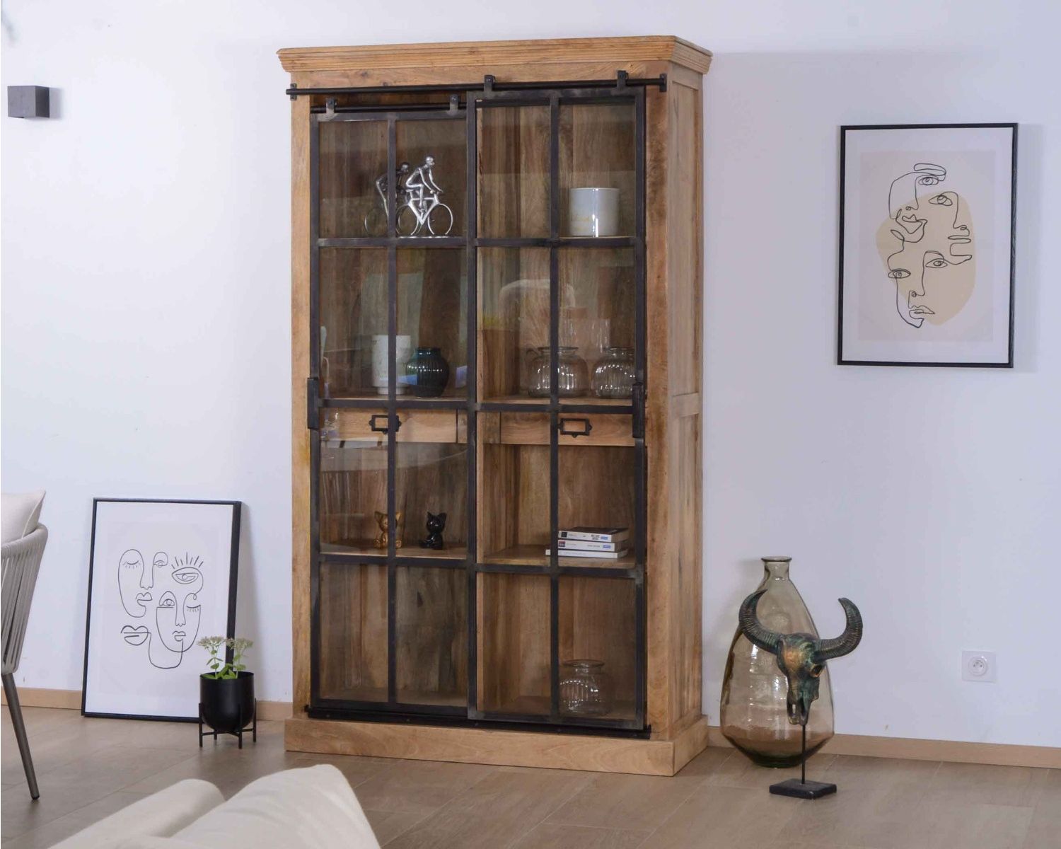 Libreria in stile manifatturiero "Haden" in legno di mango, metallo e vetro