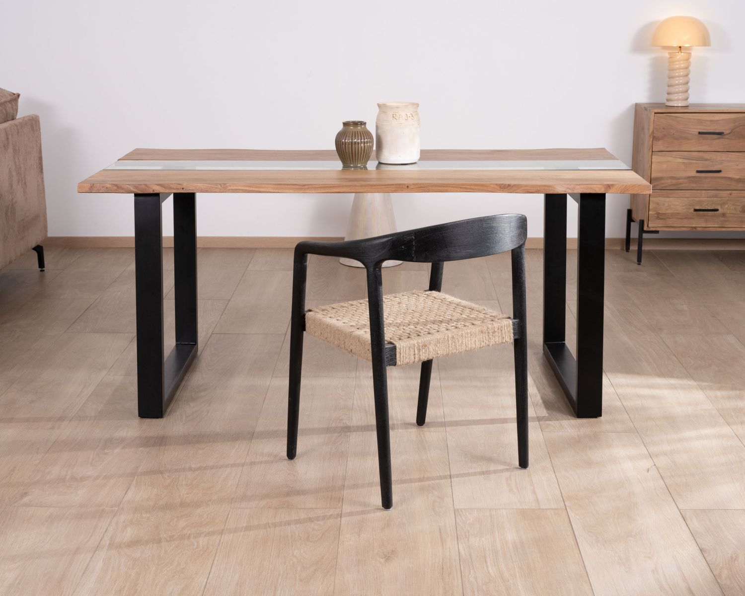 Tavolo da pranzo "Novelli" in acacia con centro in vetro 175 cm