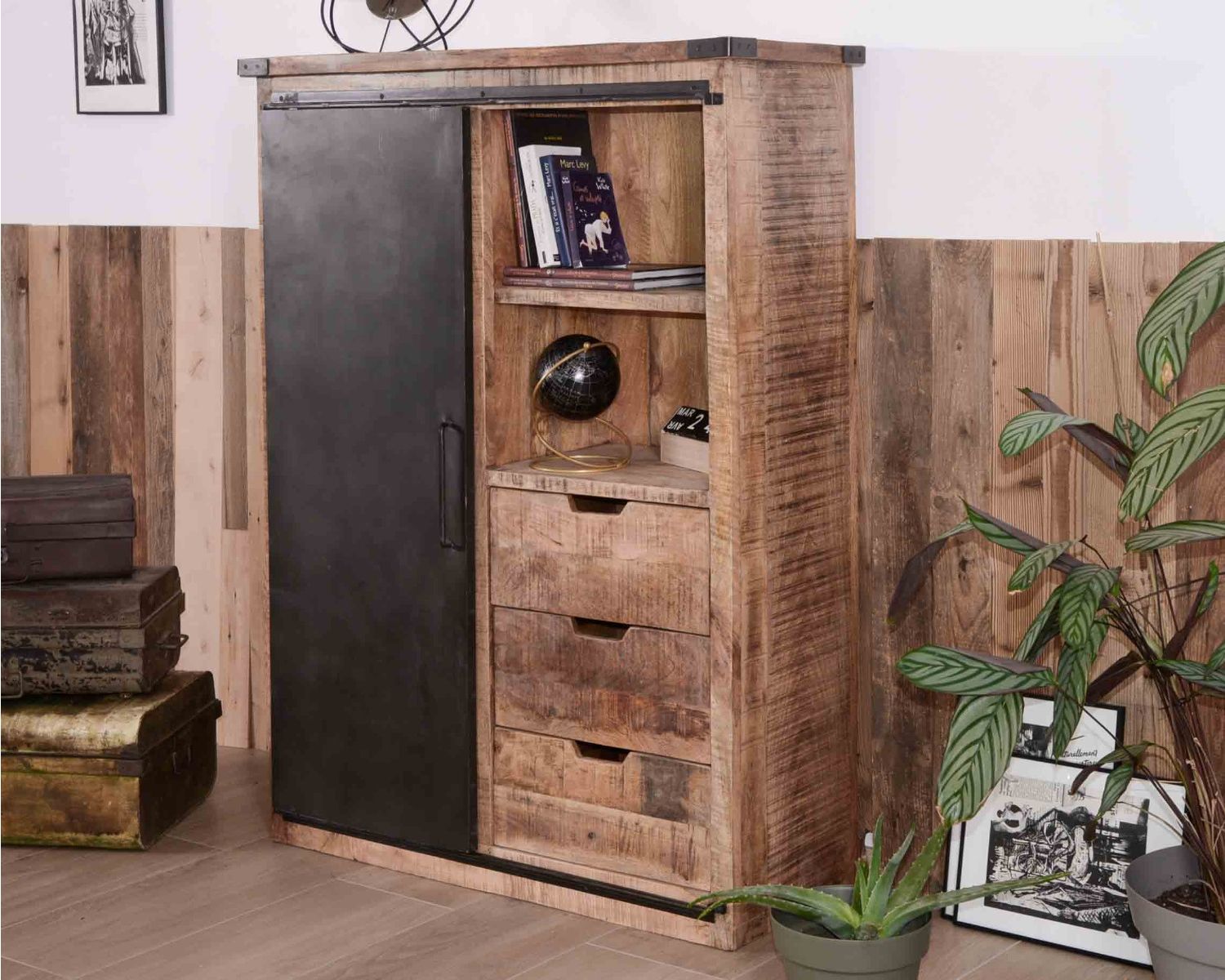 Armadio industriale "Caractère" in metallo e legno argentato