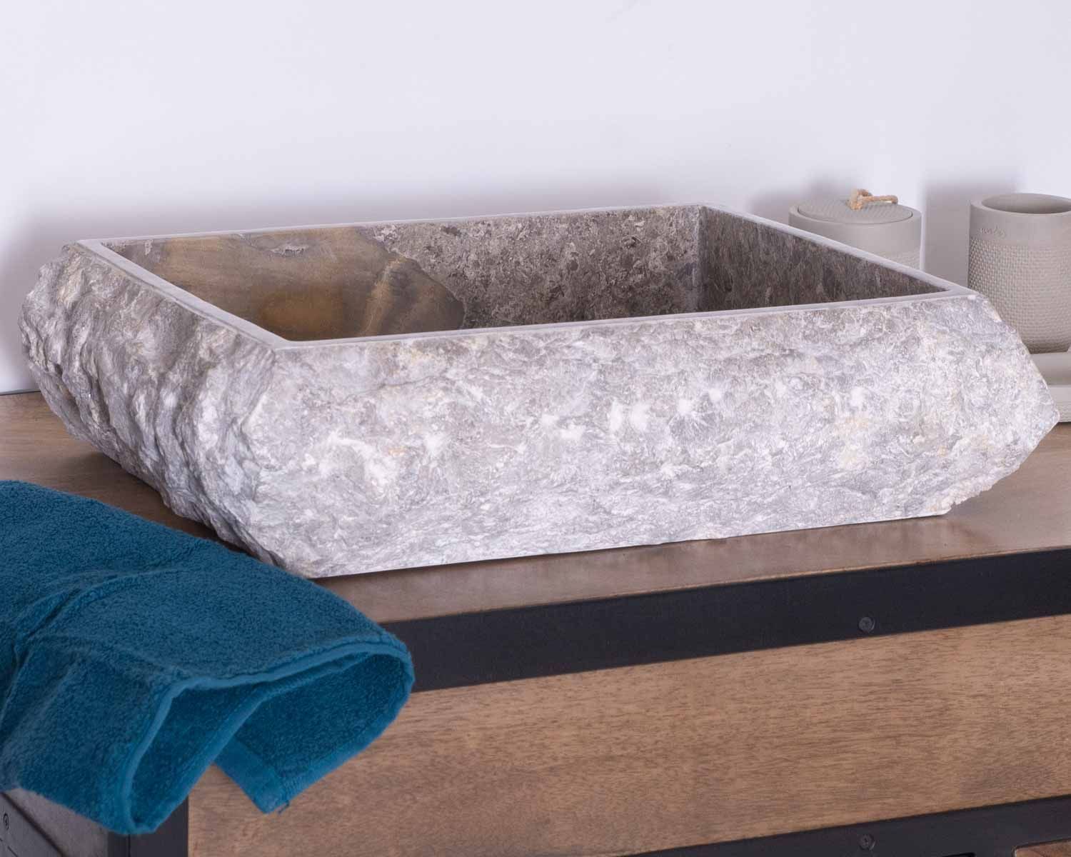 Lavabo rettangolare "Stone" in marmo naturale grigio scuro e crema