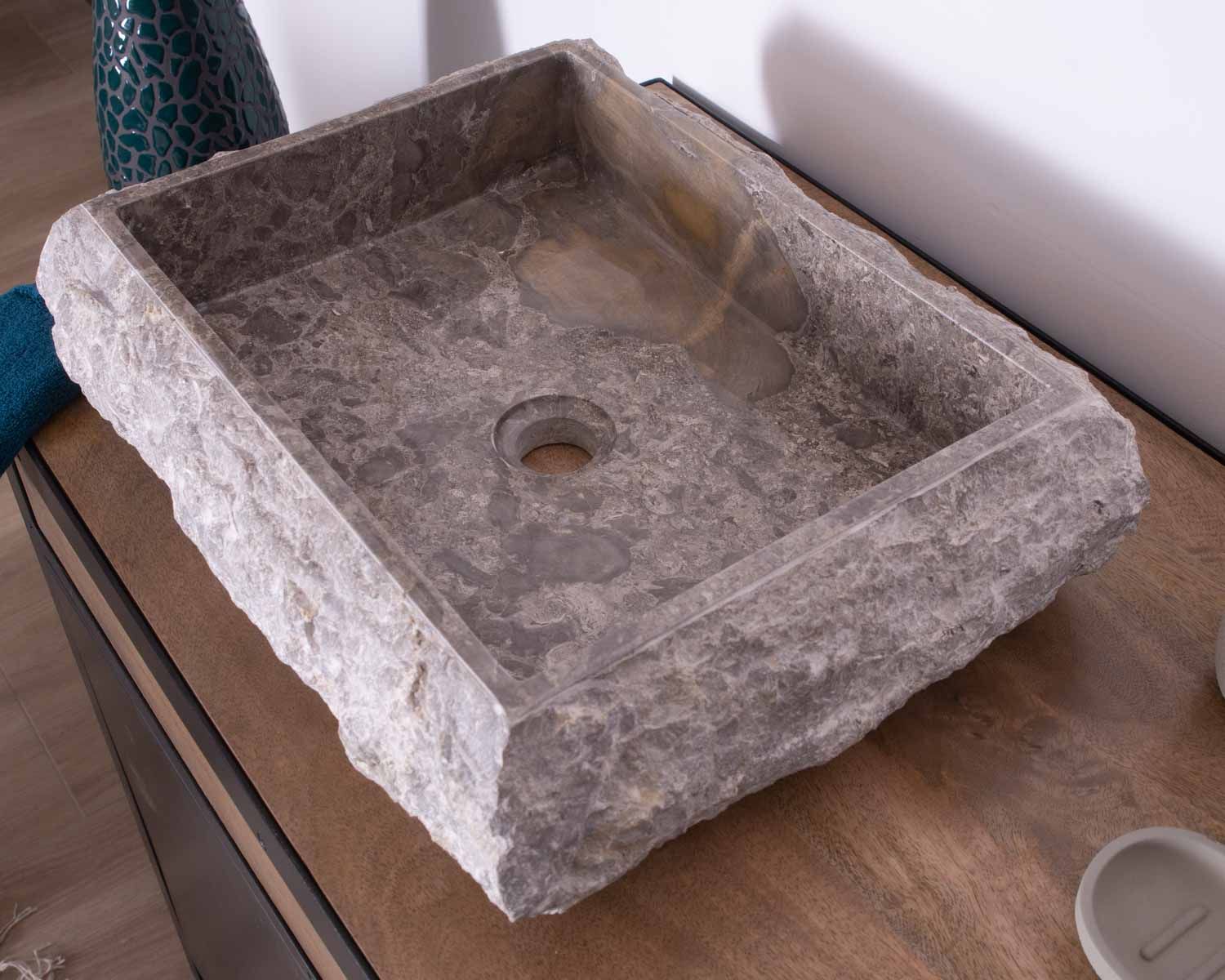 Lavabo rettangolare "Stone" in marmo naturale grigio scuro e crema