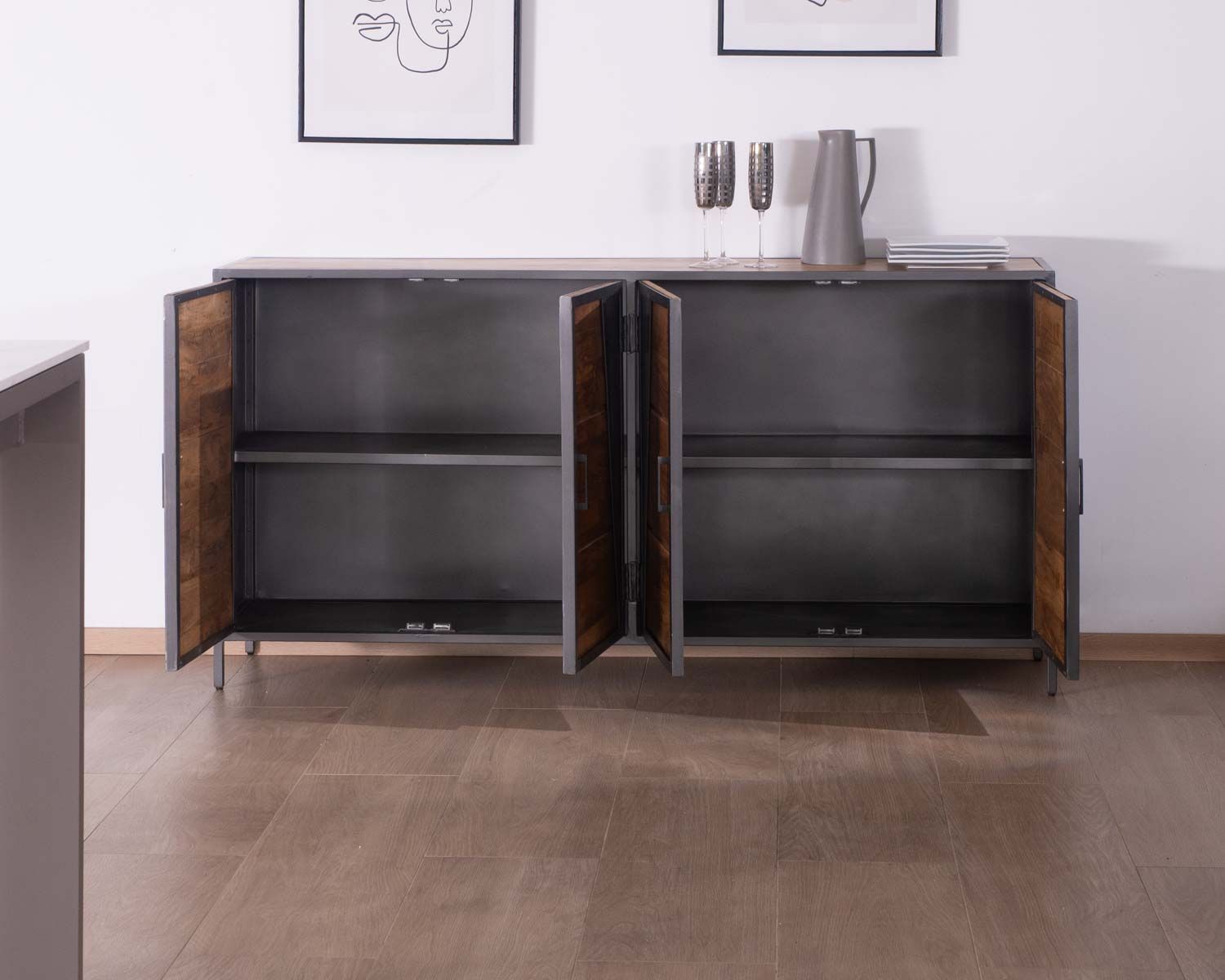 Credenza industriale "Vista" in metallo grigio e legno di mango