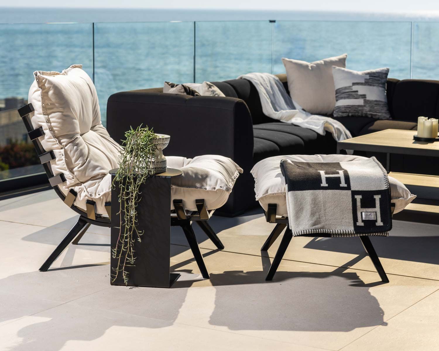 Chaise longue modulare "Lisca" di alta gamma con struttura in alluminio nero