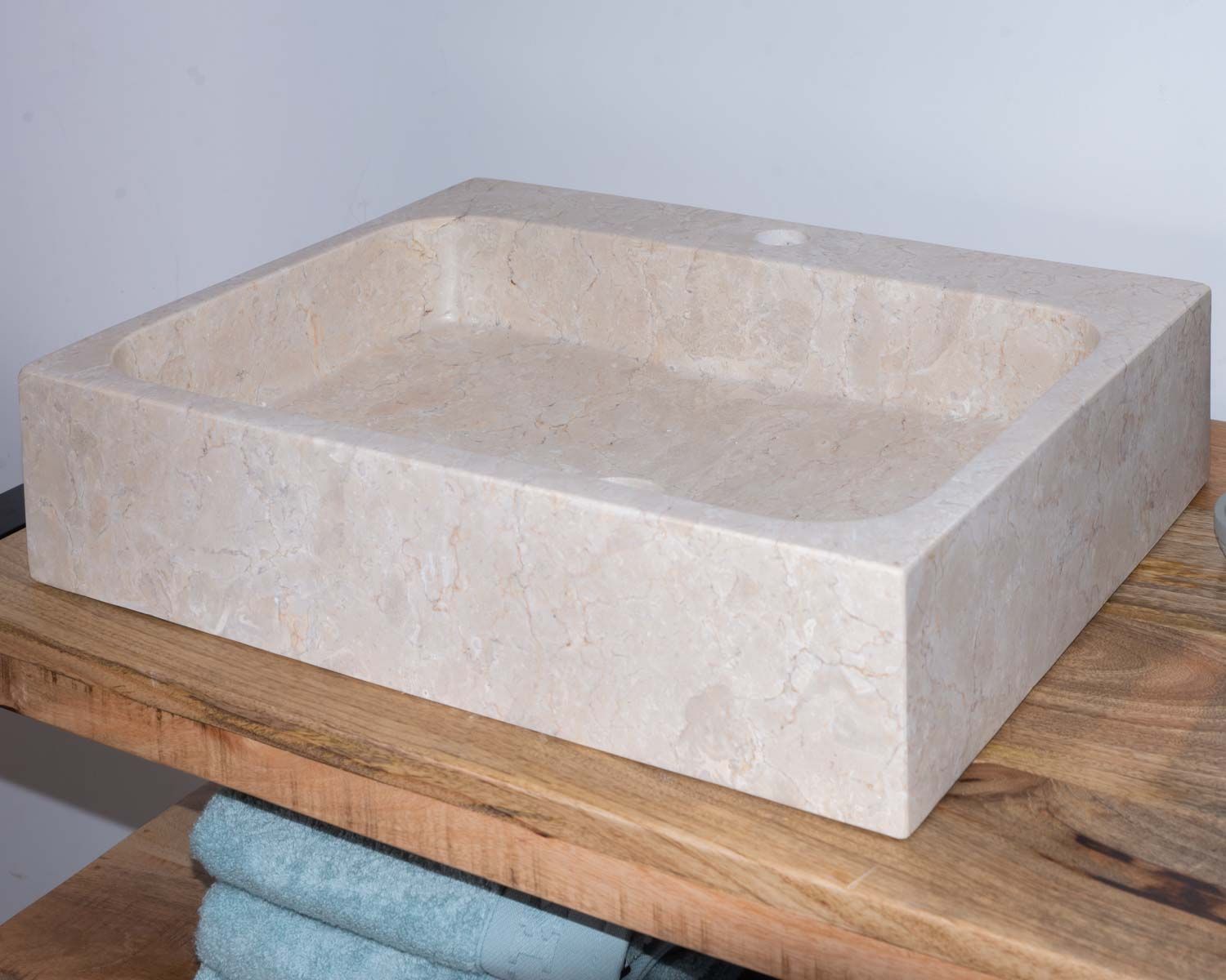 Lavabo rettangolare di design "Stone" in marmo beige lucido