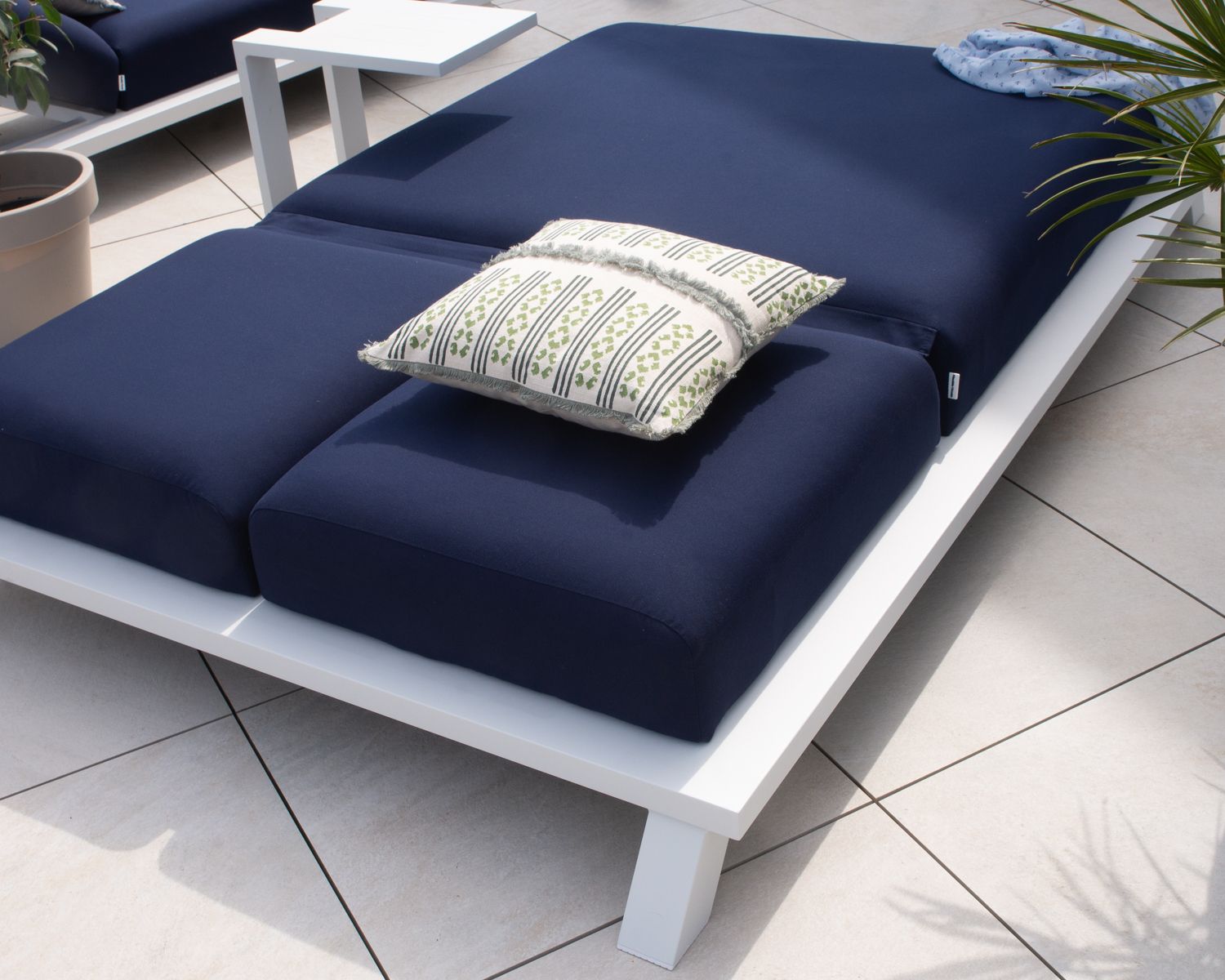 Cuscino decorativo quadrato "estero" beige e verde con frange di lino