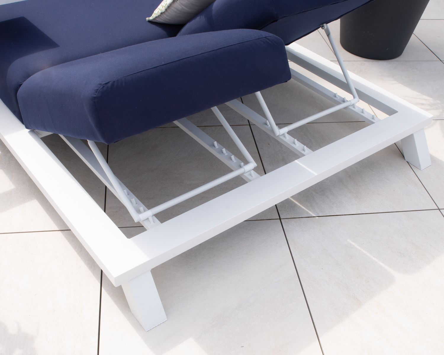 Sdraio Sunbrella "Nusa Pedina" top di gamma blu e bianco a 2 posti