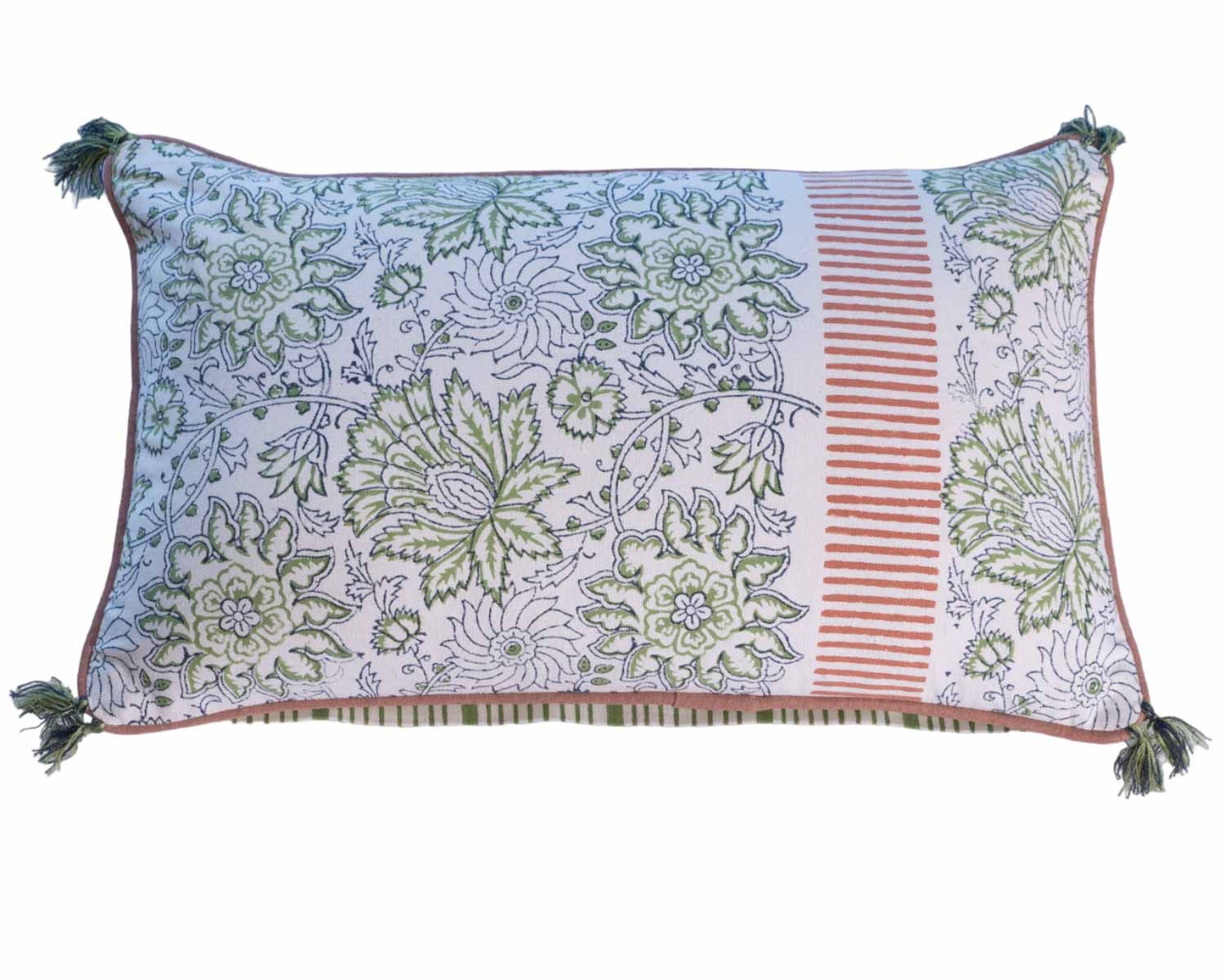 Cuscino in tessuto floreale rosa-verde "estero" con rifiniture in piping