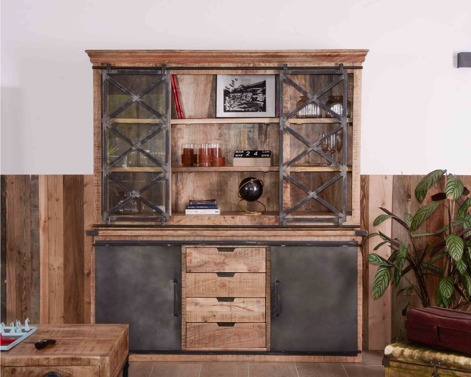 Grande vetrina in metallo, vetro e legno "Caractère" 180 cm