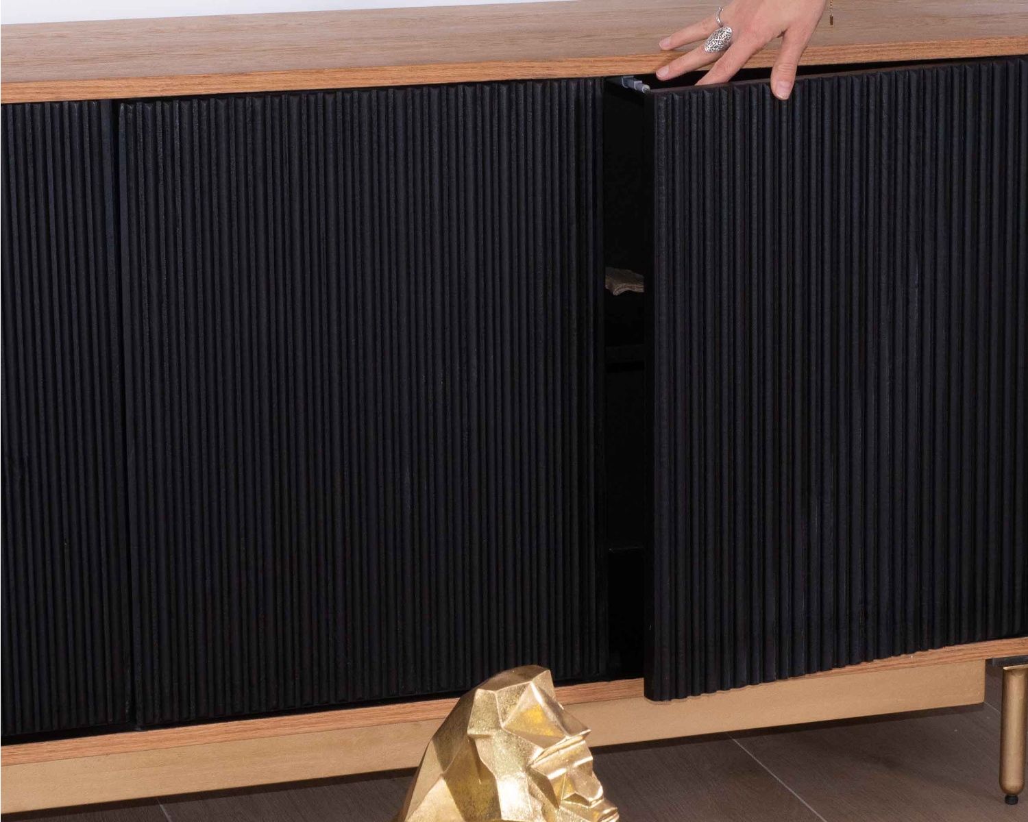 Credenza retro chic "Pop Vintage" in legno, nero e oro