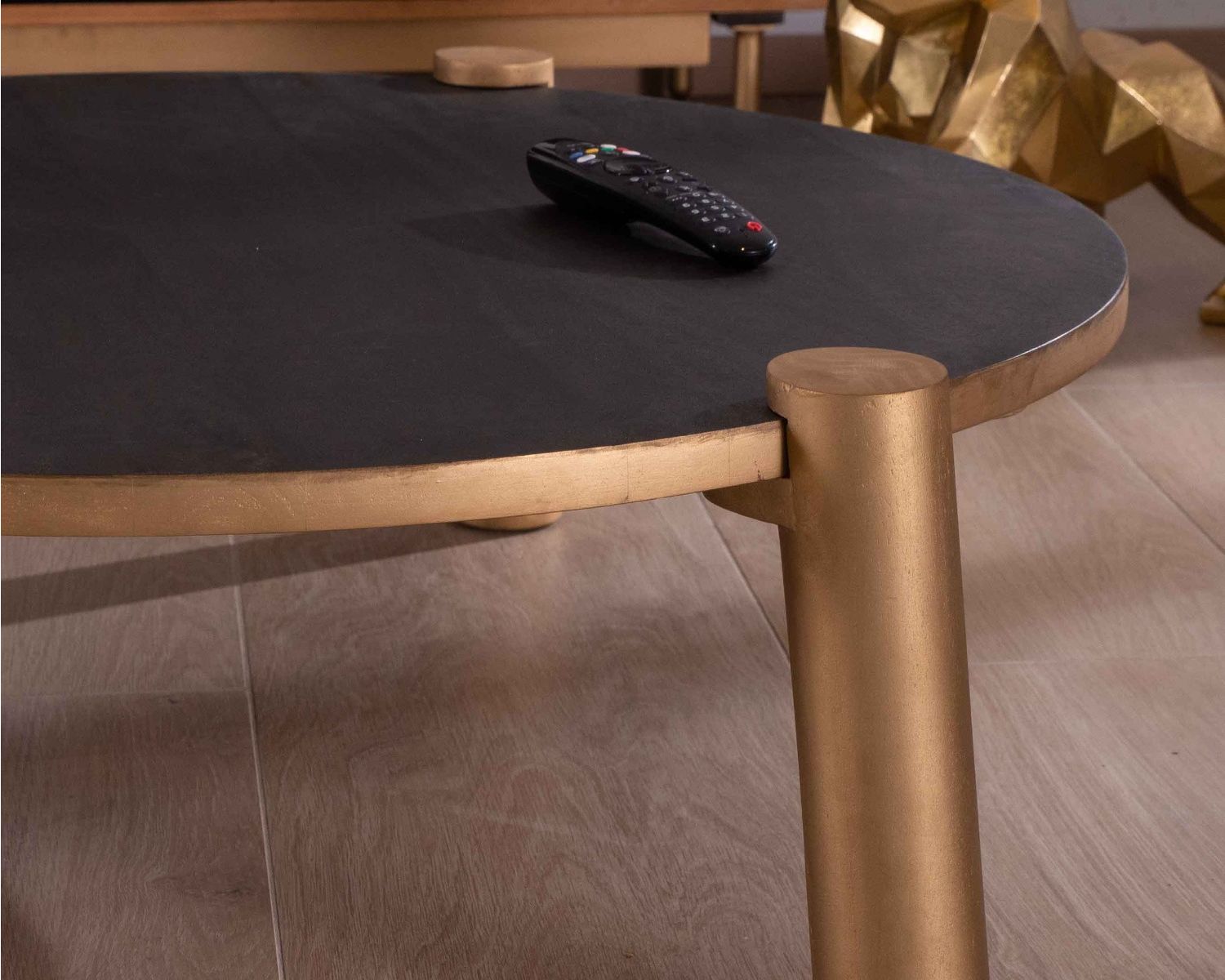 Tavolino rotondo in legno massiccio nero e oro "Pop Vintage" diam. 90cm