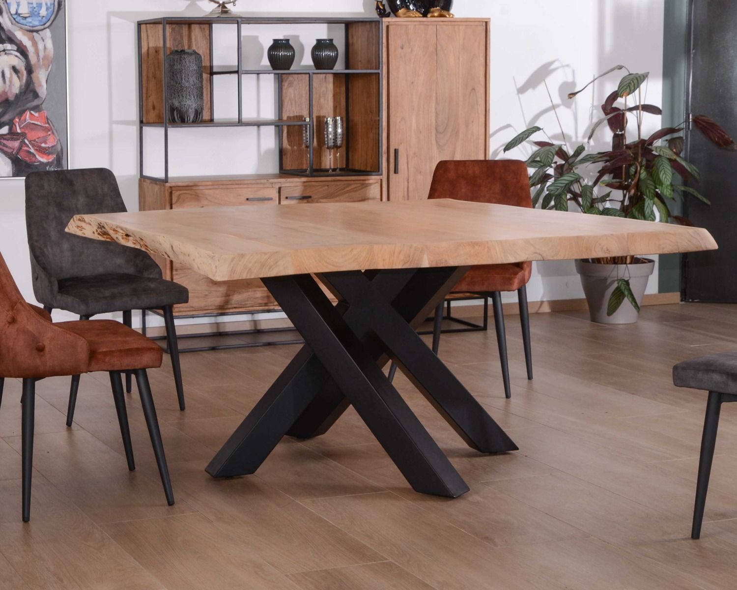 Tavolo quadrato "Baillif" in acacia naturale e metallo nero 150x150 cm