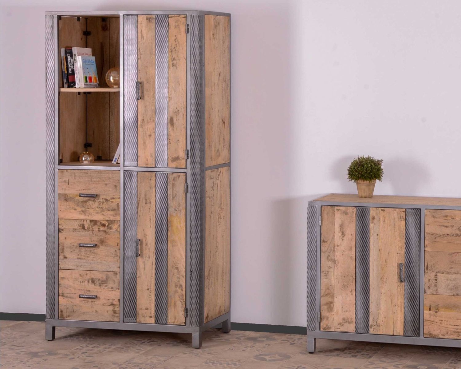 Libreria multiuso in legno e metallo "Graf" in stile industriale