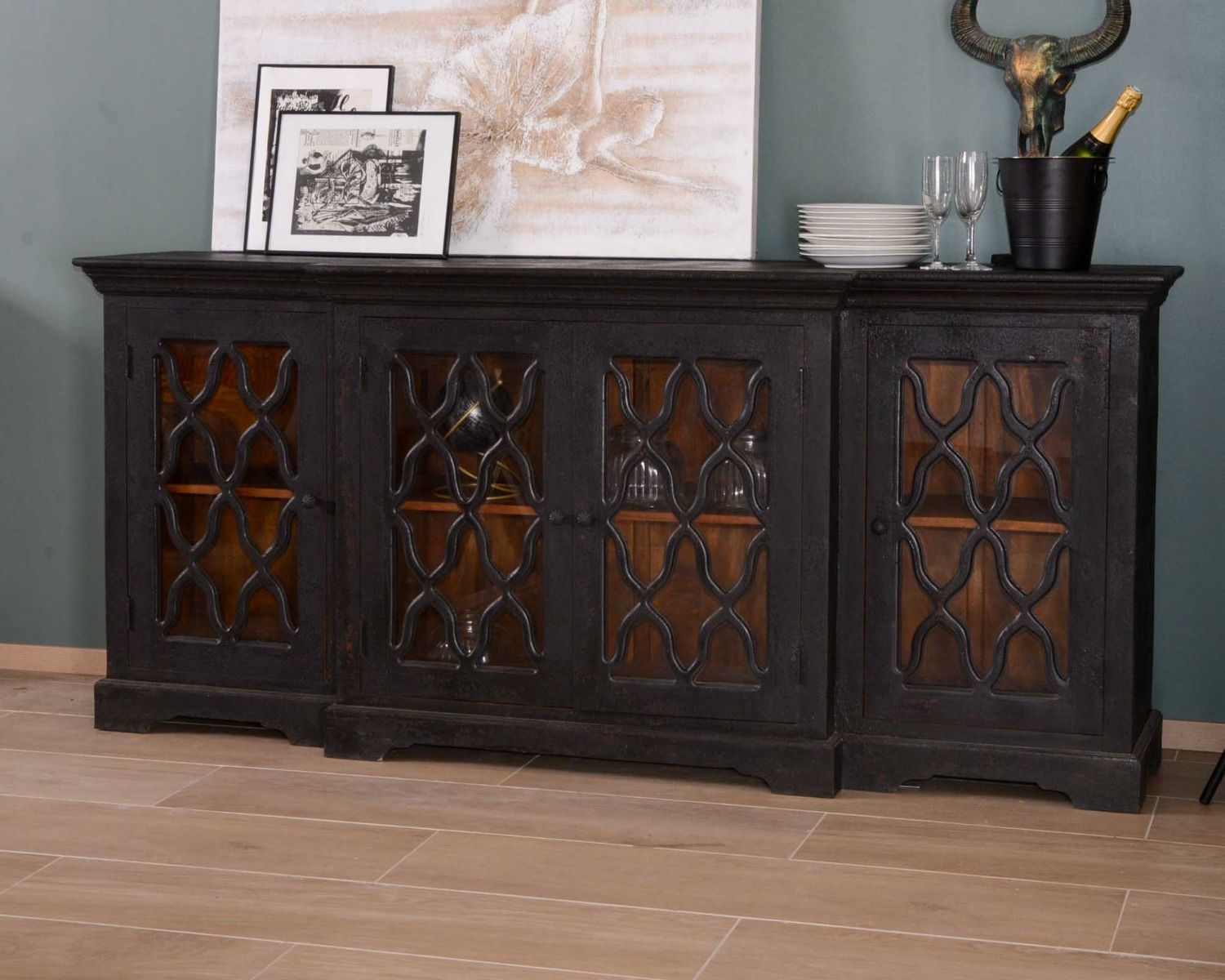 Mobile da appoggio in legno massiccio "Batti" in stile retrò con ante in vetro