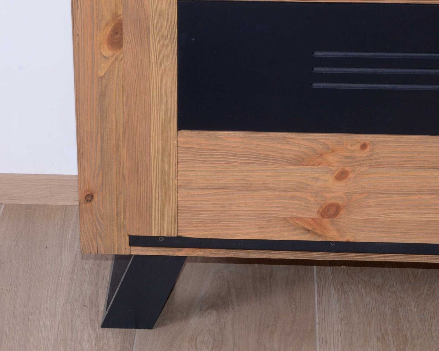 Grande credenza industriale "Cardiff" in legno e pino massiccio spazzolato