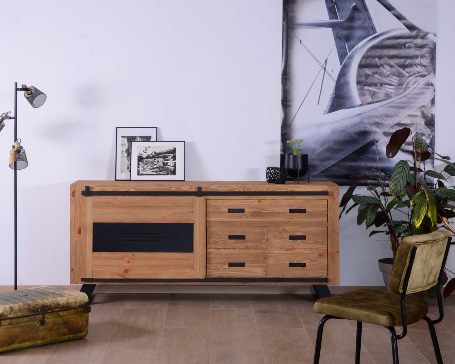 Grande credenza industriale "Cardiff" in legno e pino massiccio spazzolato