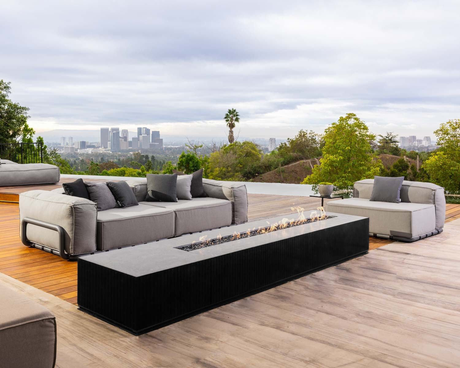 Divano da terrazzo modulare grande "Escale" in tessuto casual grigio