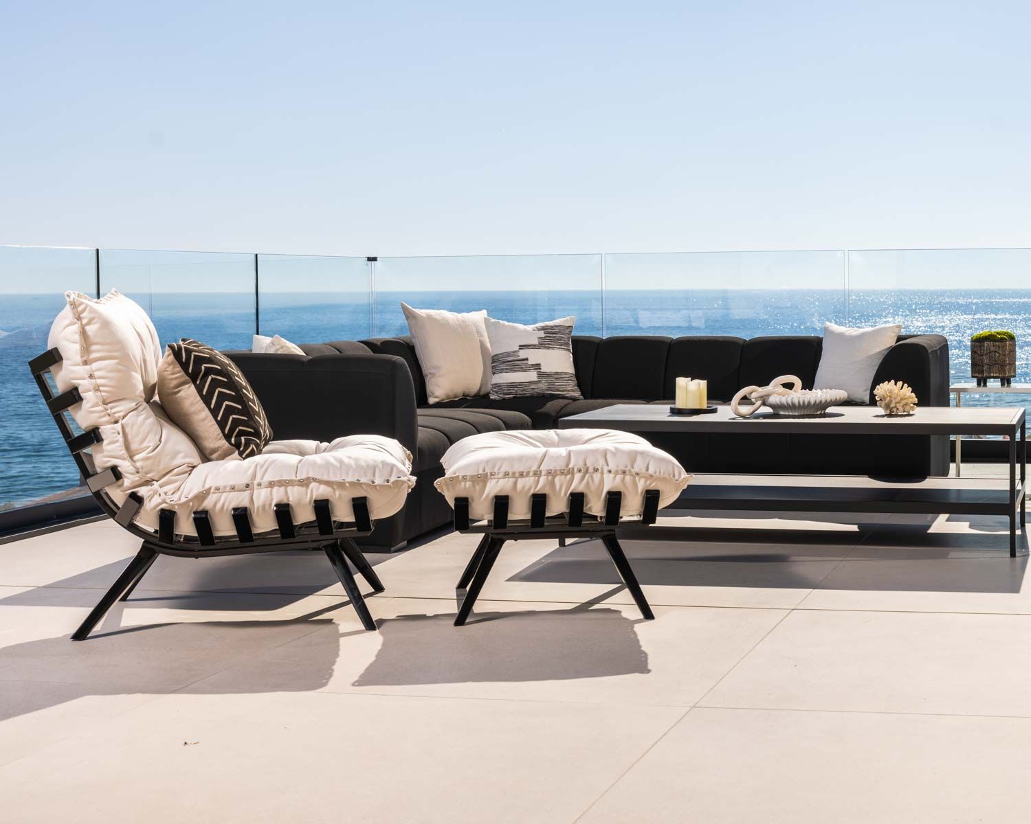 Chaise longue modulare "Lisca" di alta gamma con struttura in alluminio nero