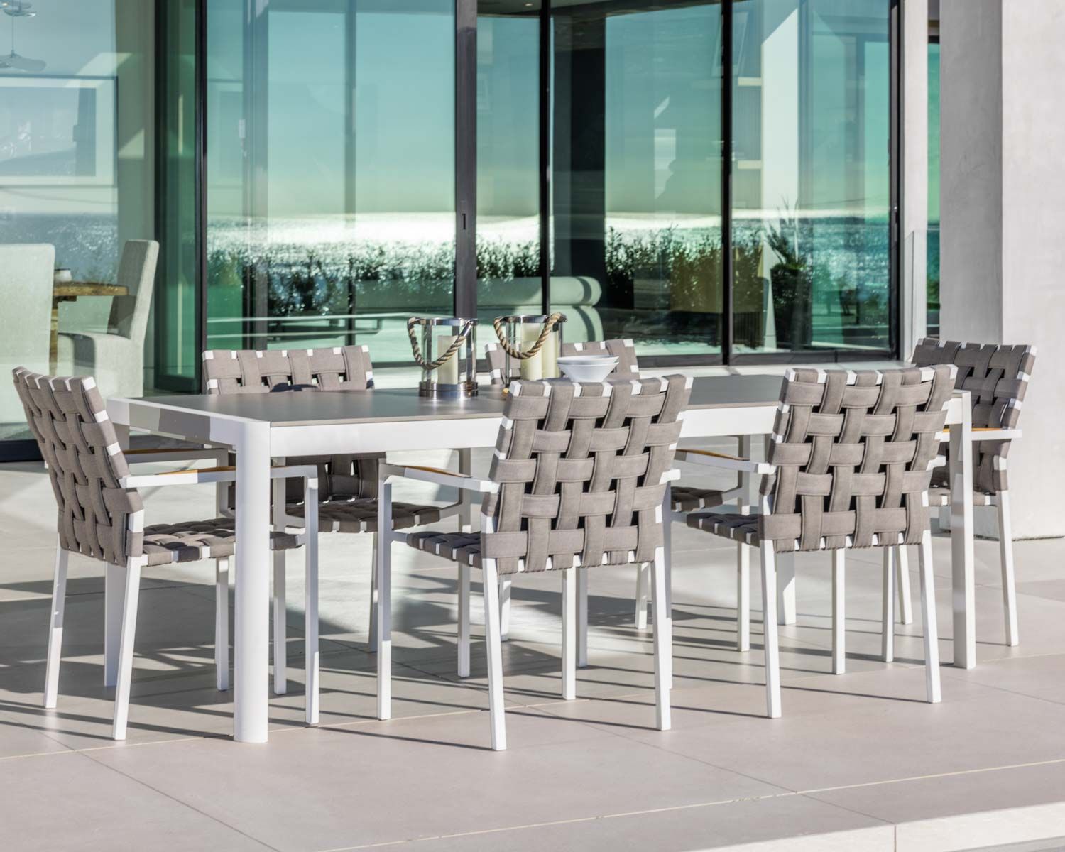 Set di 2 eleganti sedie da pranzo per esterni "Saint Tropez" in tessuto intrecciato tortora e alluminio bianco