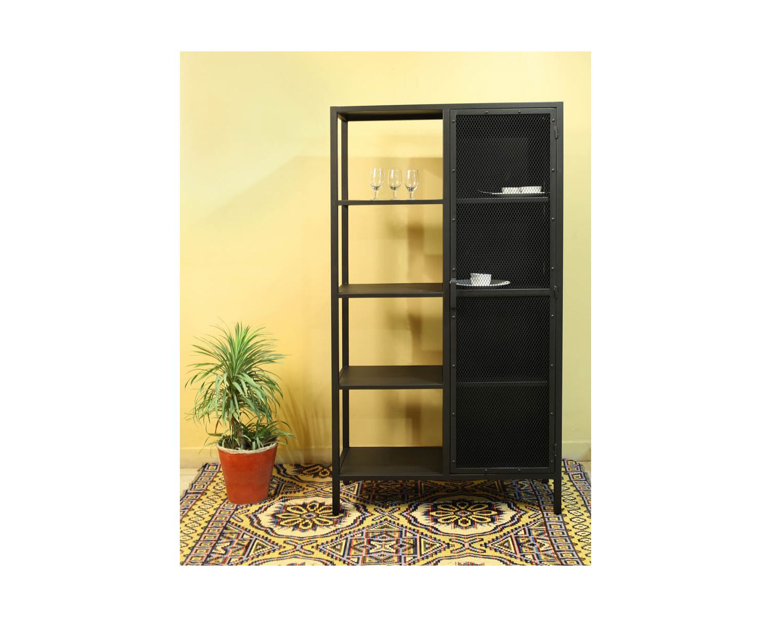 Armadio industriale in metallo nero 1 anta 4 ripiani "Atelier" H.180