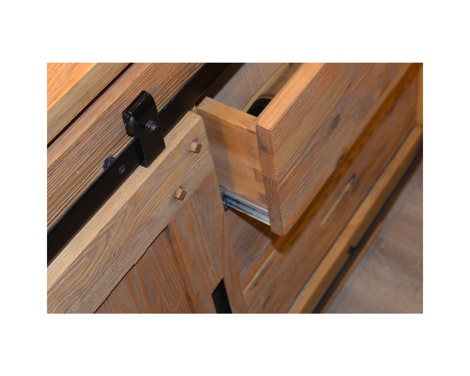 Credenza industriale "Lugano" a 3 cassetti con anta scorrevole