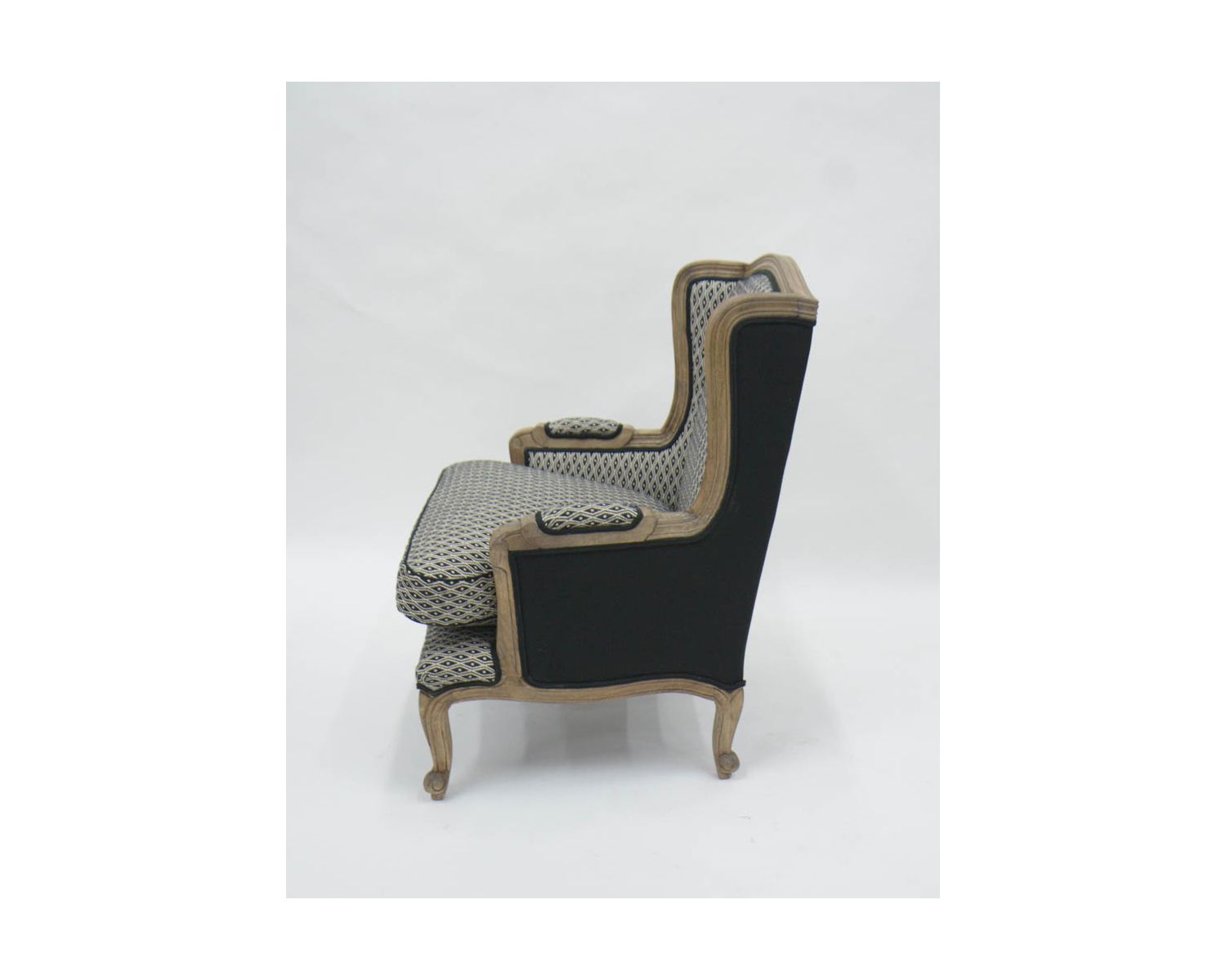 Sedia da pastore "Sofia" in legno massiccio e tessuto a rombi bianchi e neri