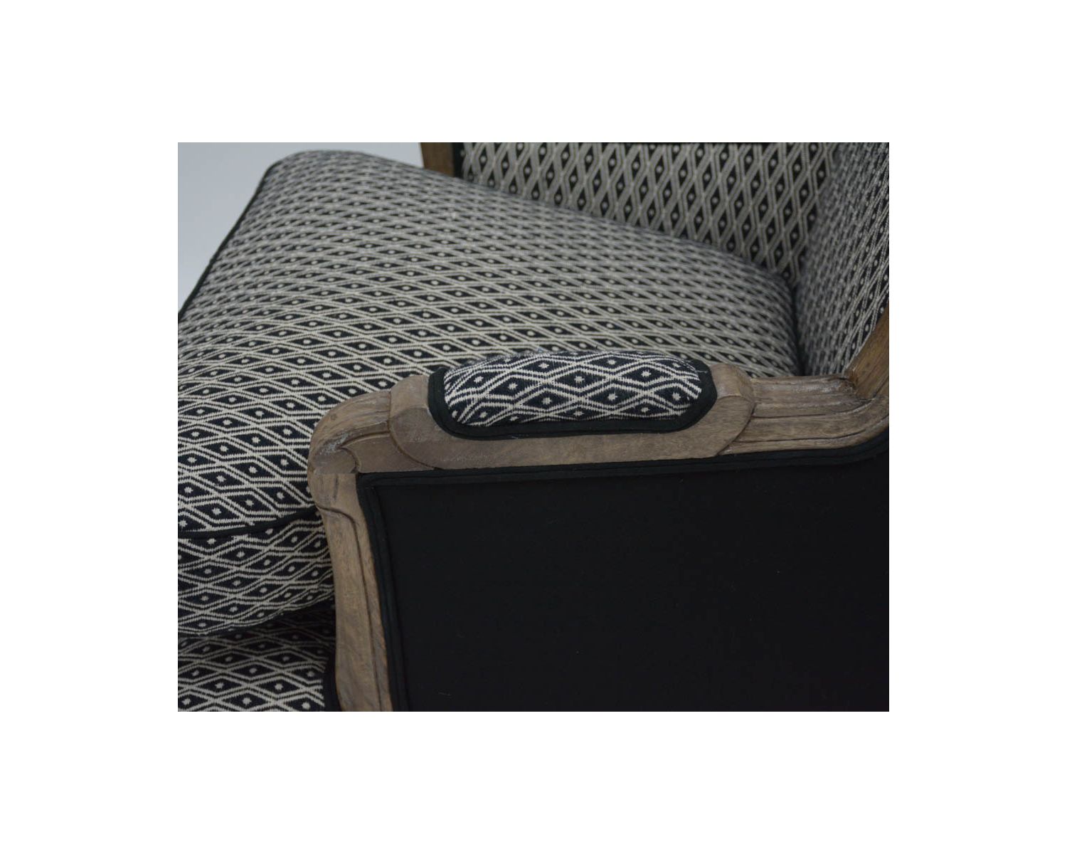 Sedia da pastore "Sofia" in legno massiccio e tessuto a rombi bianchi e neri