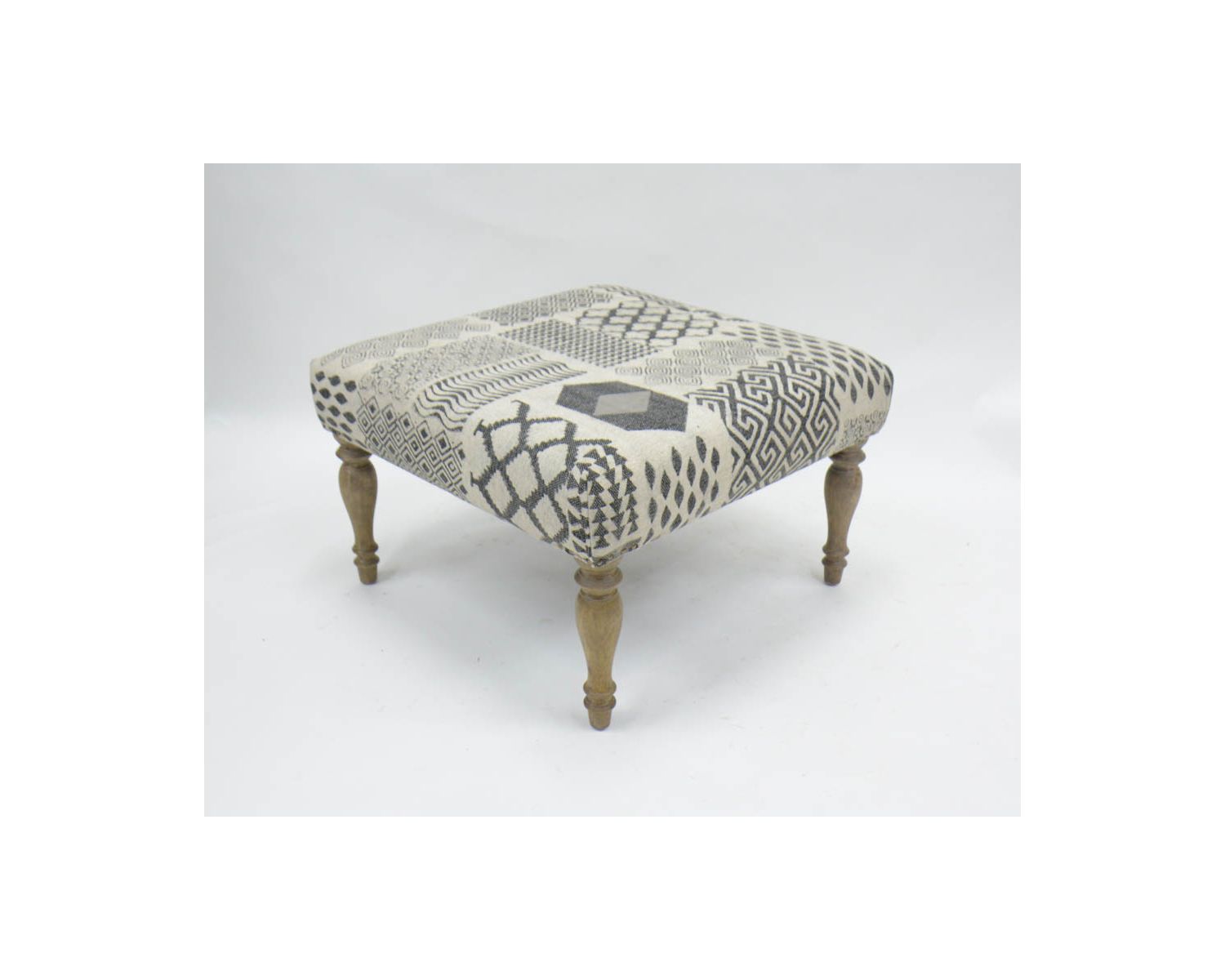 Poggiapiedi patchwork grigio "Sofia" e gambe in legno naturale