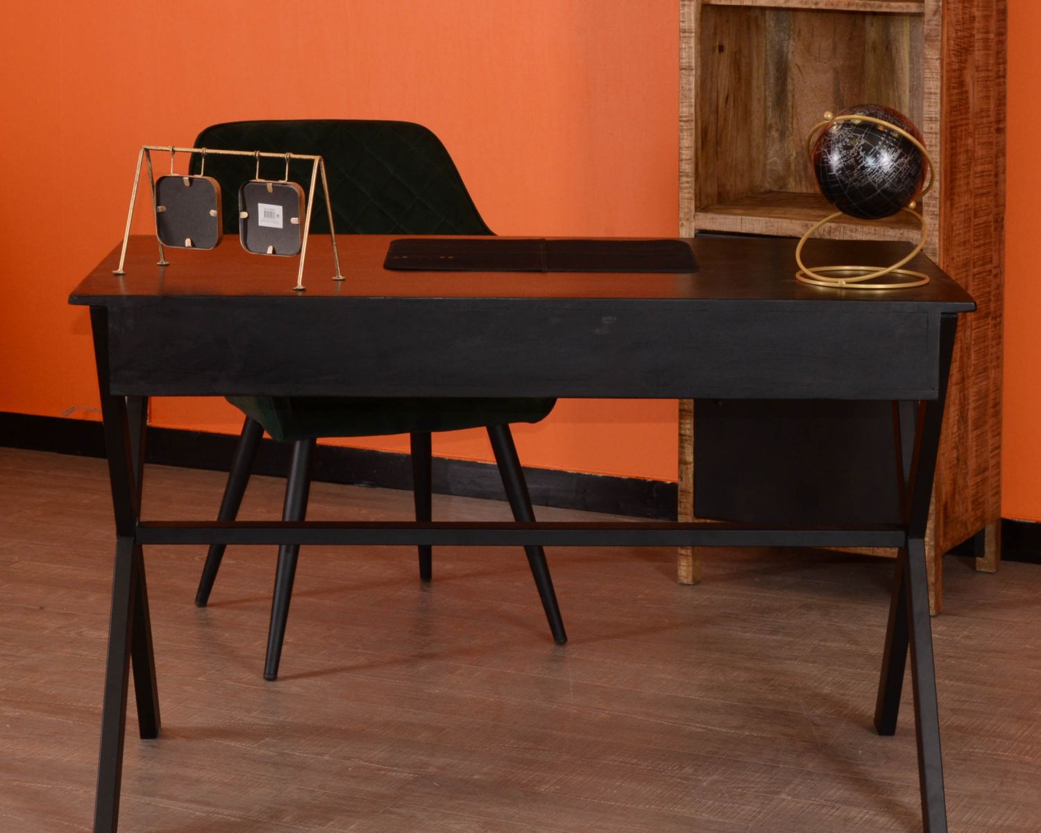 Scrivania in metallo nero e legno 120cm "Atelier