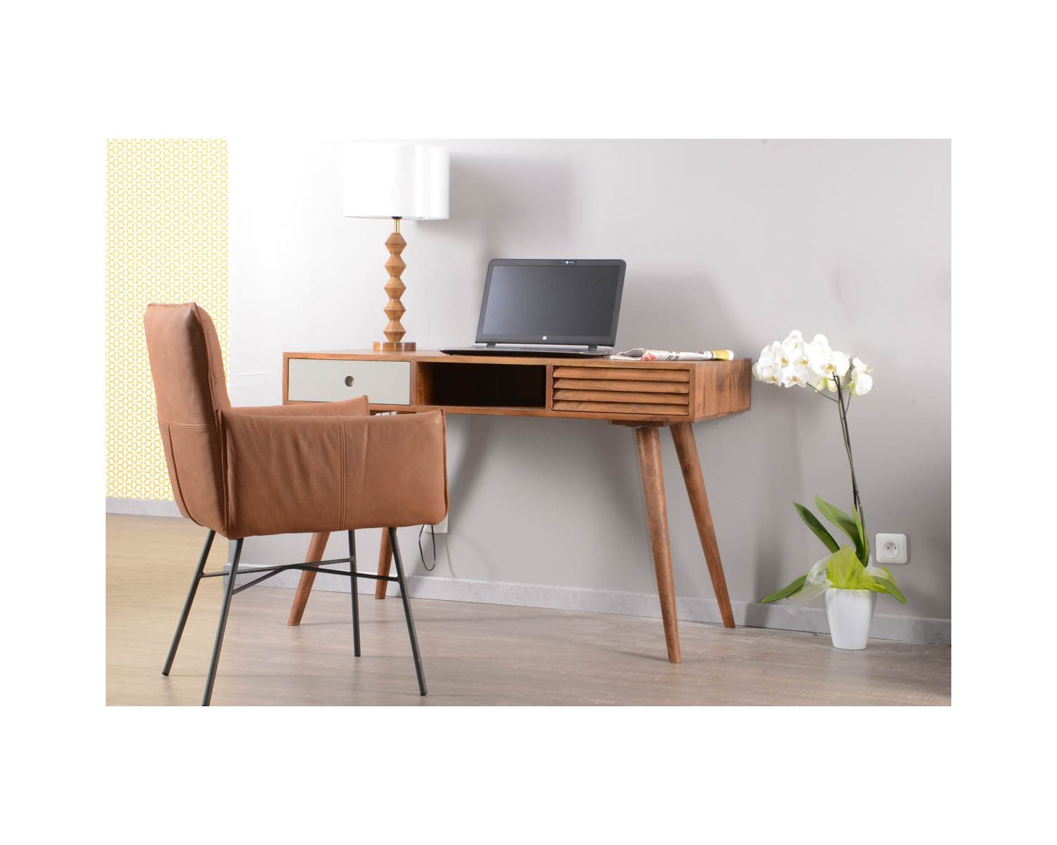 Scrivania "vintage grey" in legno e palissandro a cassetti grigio