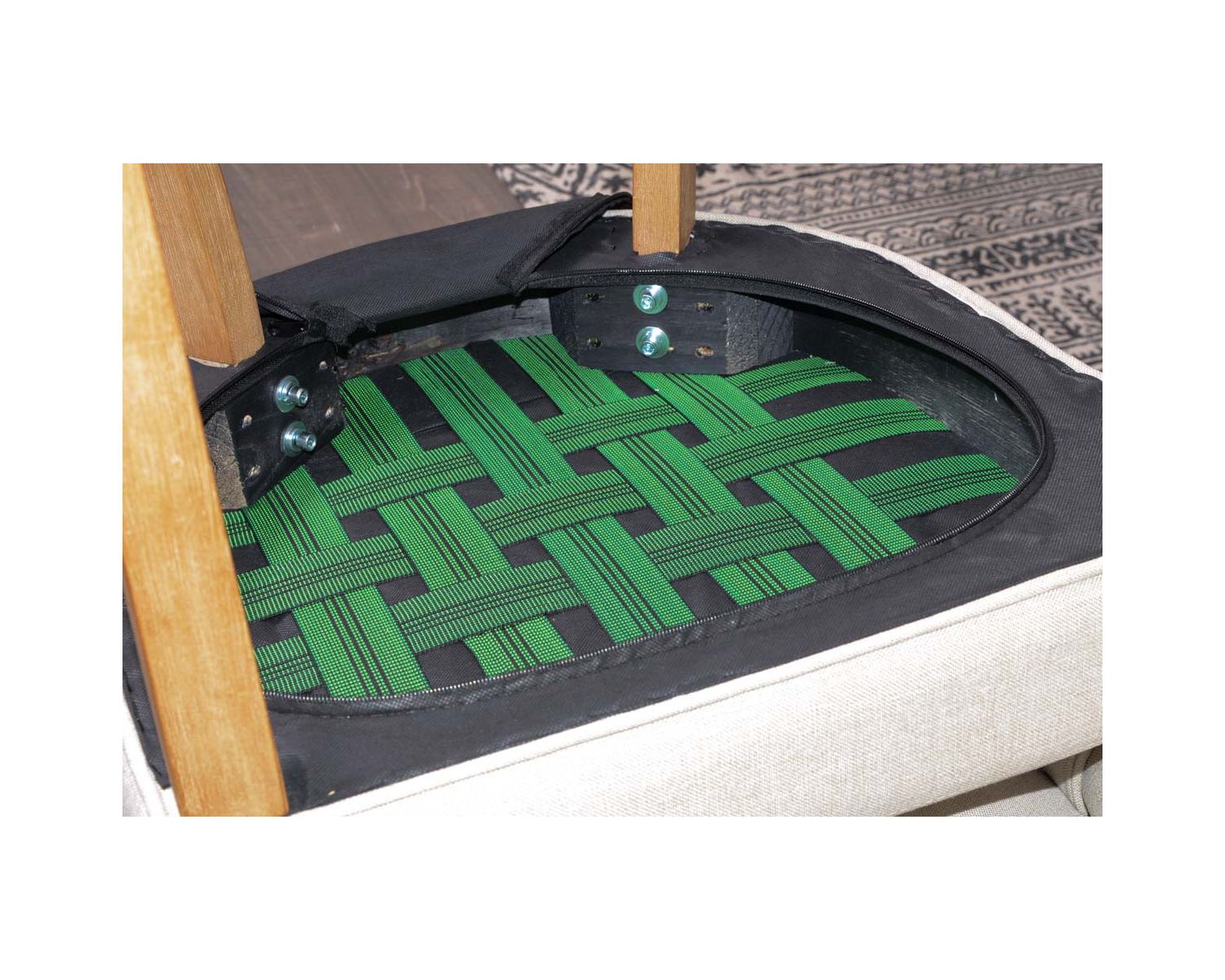 Set di 2 eleganti sedie imbottite "Charme" in tessuto ecru e gambe in legno