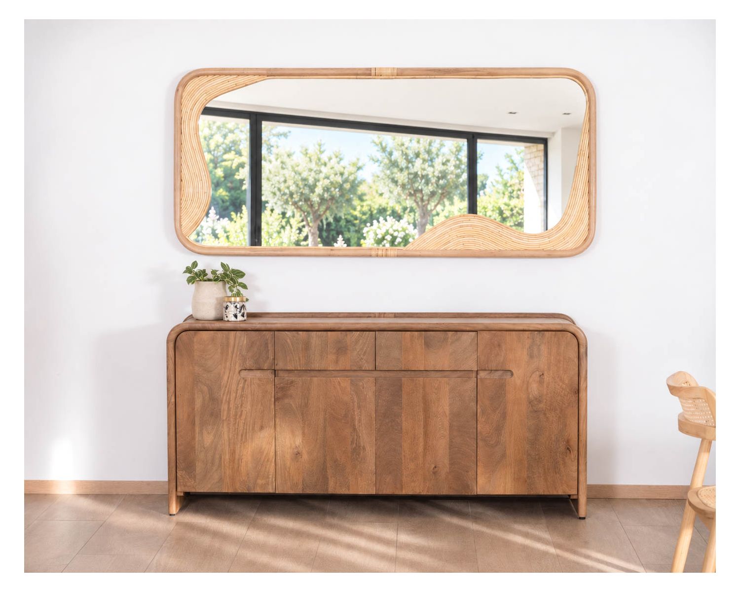 Grande specchio 180x70 cm con cornice in rattan “Solira”, motivo e design organico