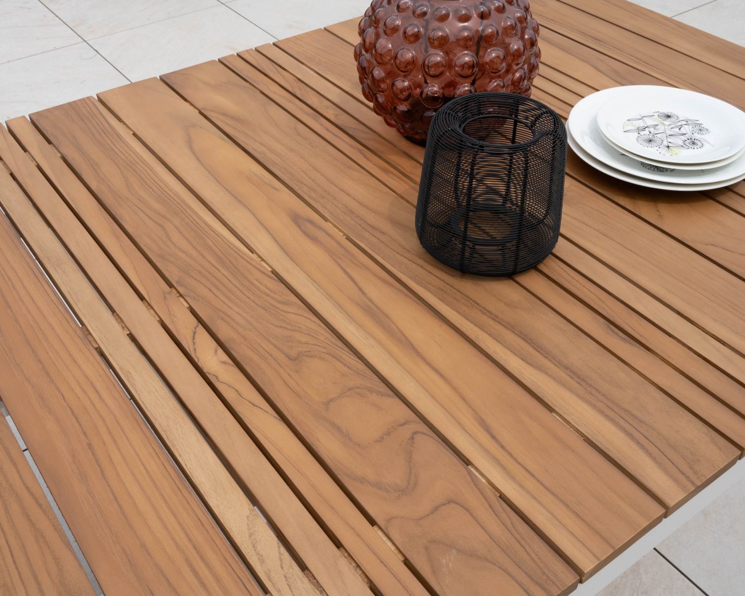 Grande tavolo da pranzo per esterni in alluminio bianco e teak "Dolce Vita" 220 cm