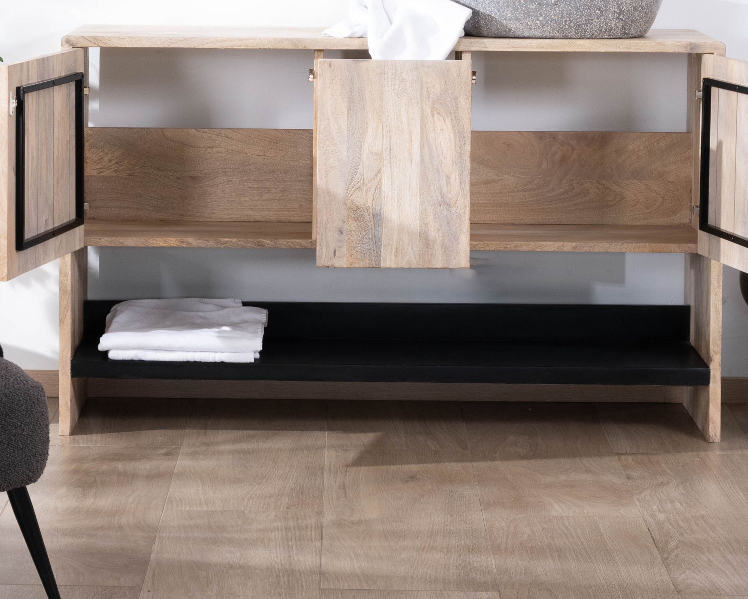 Mobiletto "Nani" 120 cm in legno naturale e nero con grande nicchia