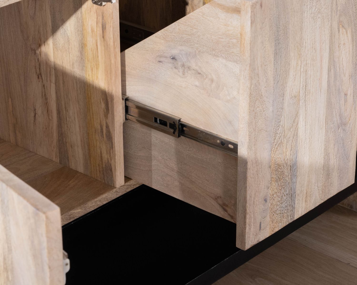 Mobile doppio in legno grafico "Nani" naturale e nero 140 cm