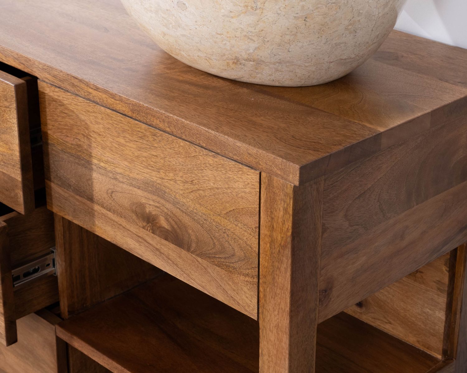 Mobile da bagno doppio "Kahiko" in legno di mango scuro da 140 cm con nicchie e cassetti