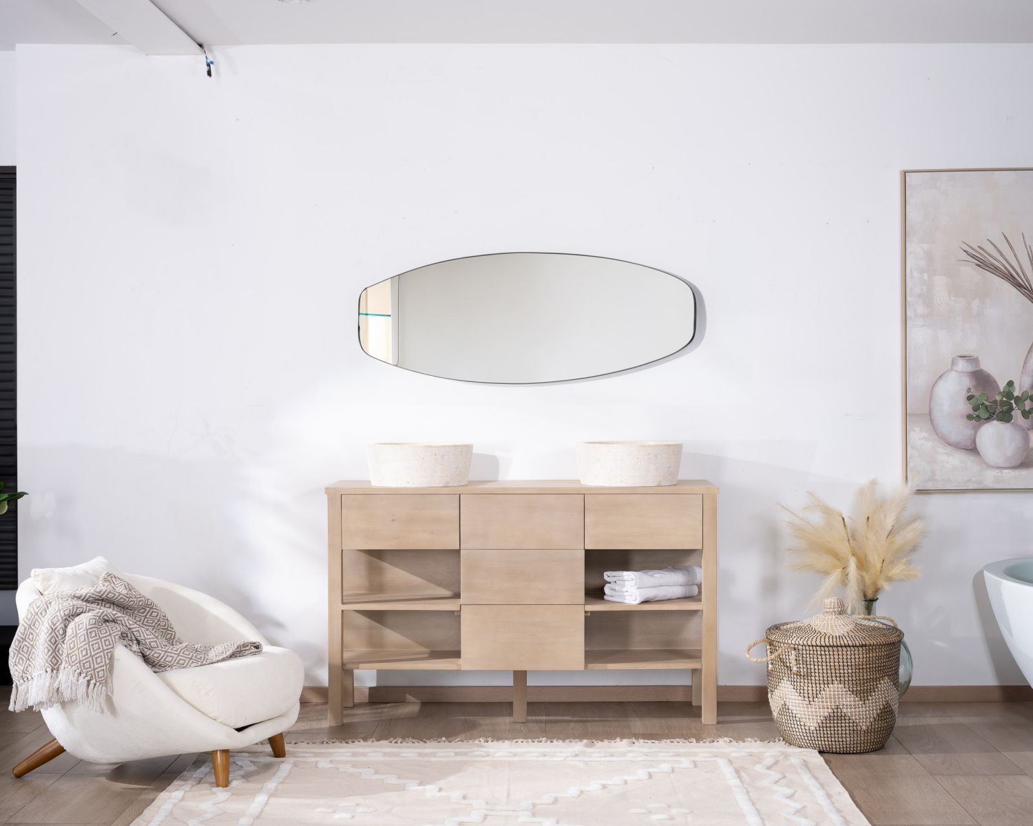 Mobile bagno doppio "Kahiko" in legno di mango sbiancato da 140 cm con nicchie e cassetti