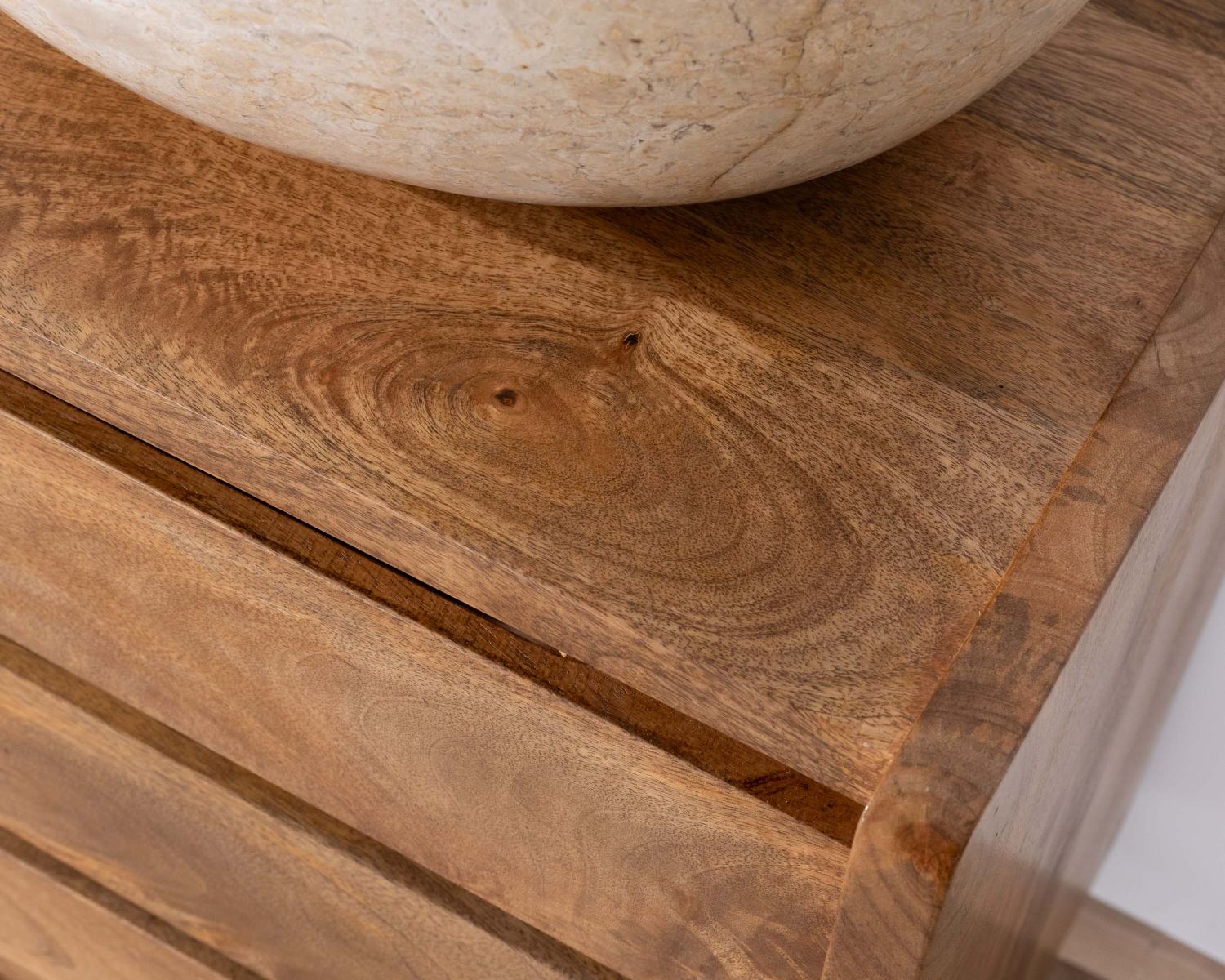 Mobiletto con ante e cassetti "Kahiko" 140 cm mango scuro