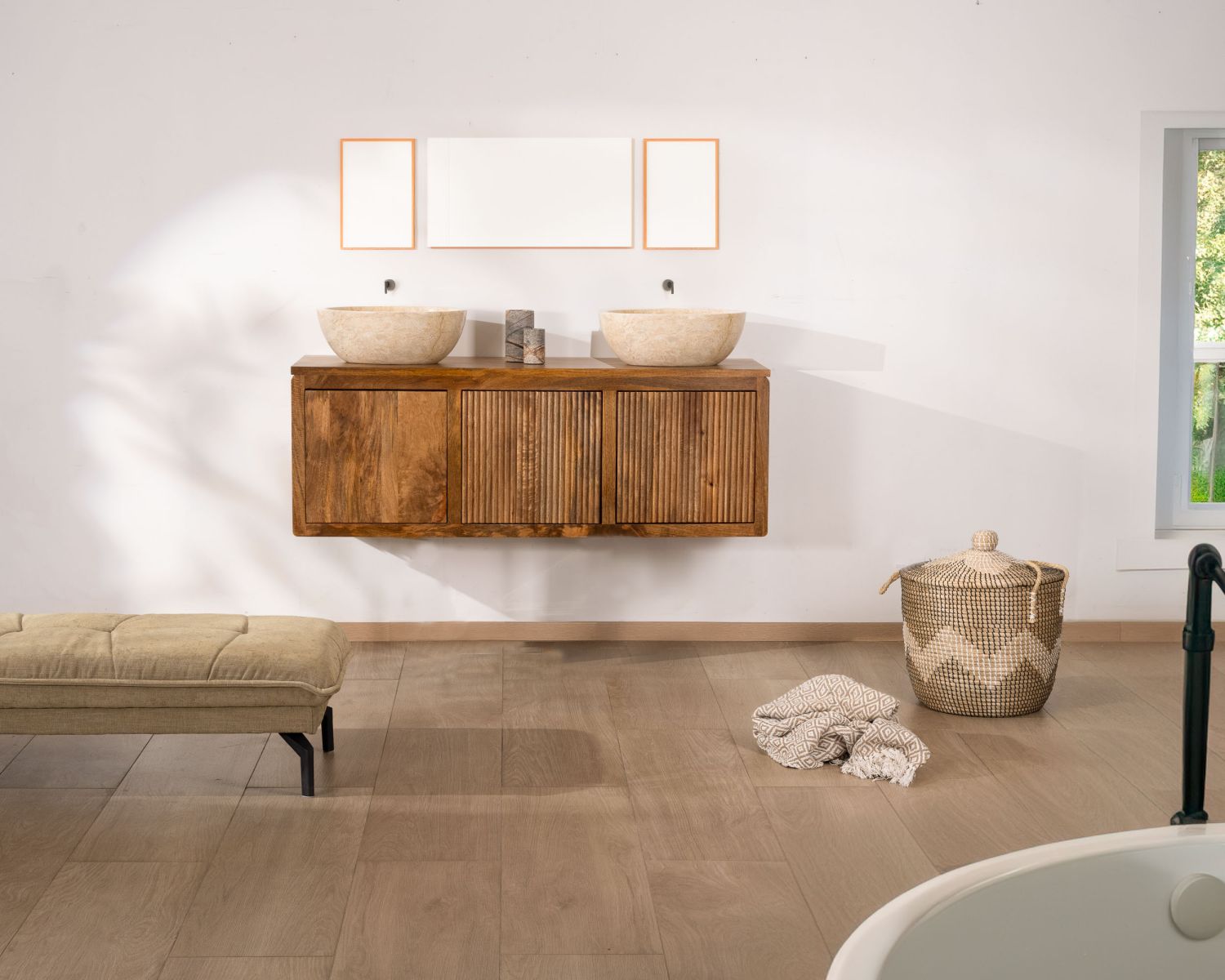 Mobiletto sospeso "Nani" da 140 cm in mango scuro con frontali bi-testurizzati