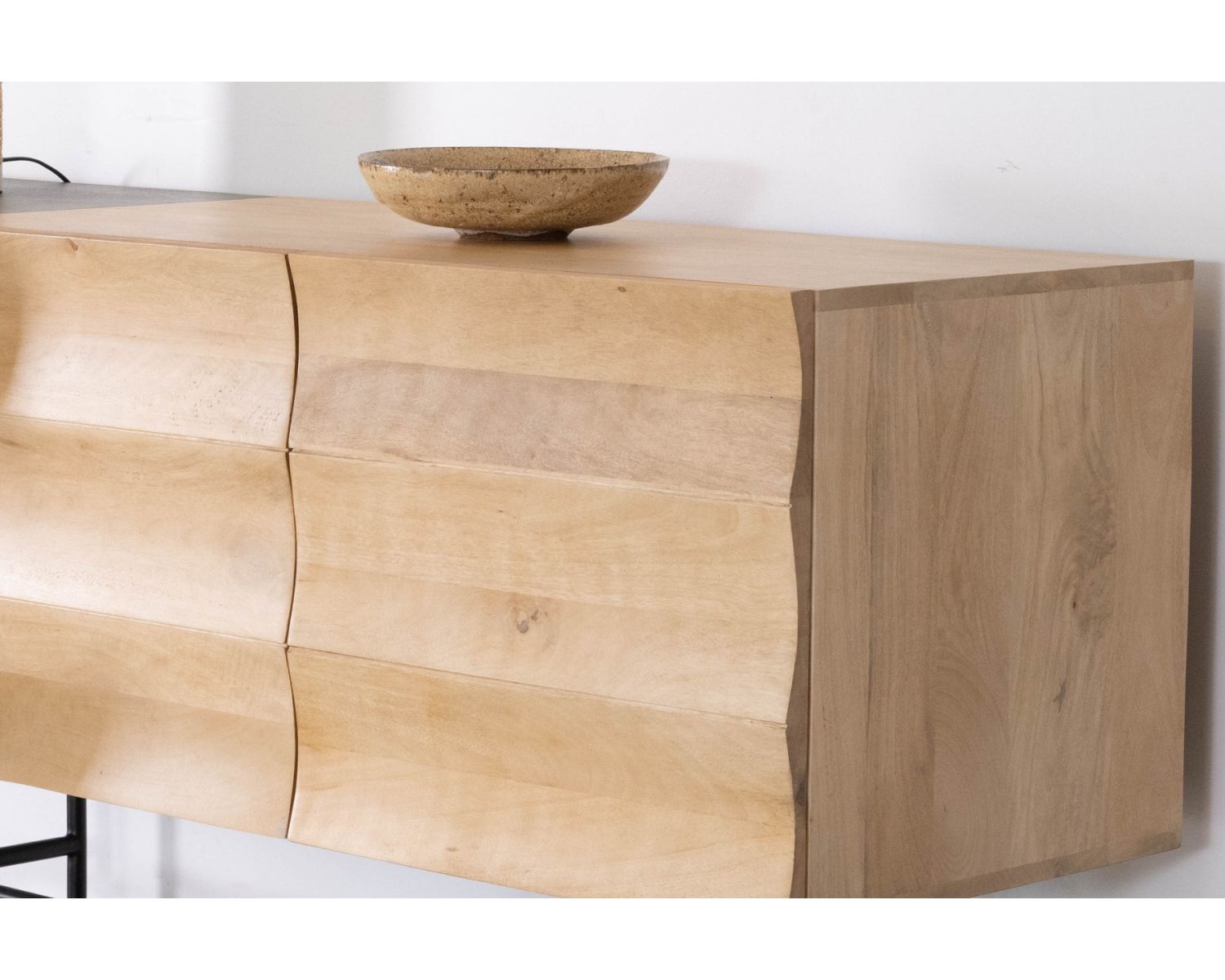 Credenza japandi "Elegancy" a 3 ante bicolore in legno e metallo 150 cm