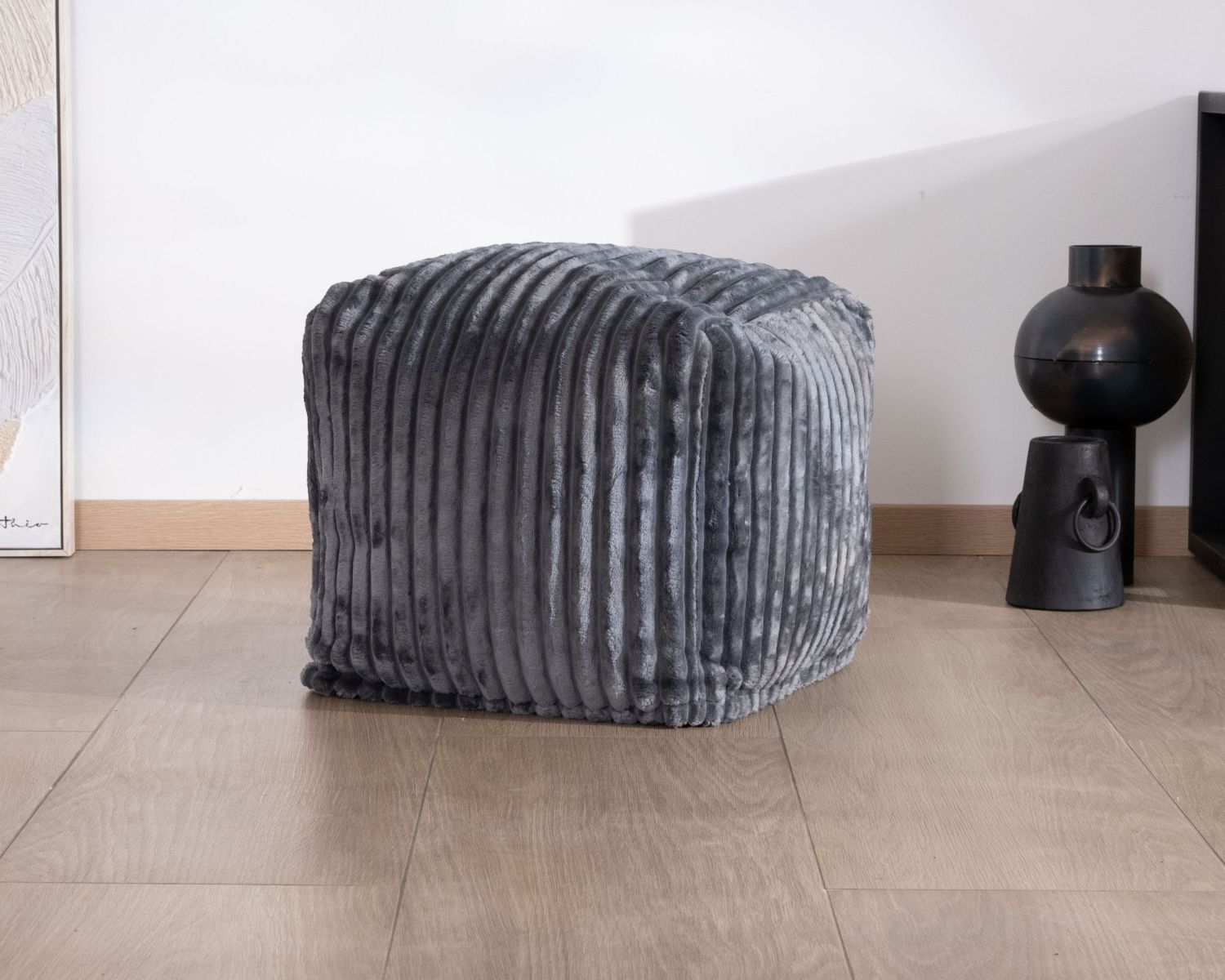 Pouf cubico piccolo "Lizard" in velluto a coste grigio bluastro