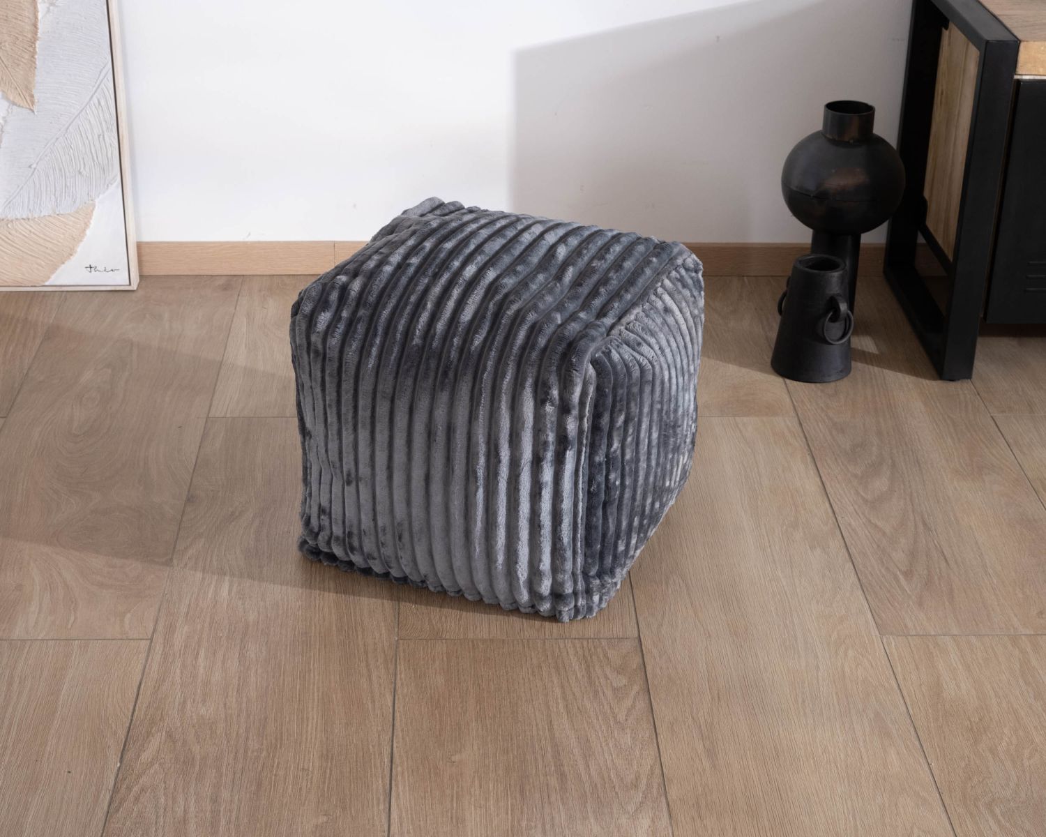 Pouf cubico piccolo "Lizard" in velluto a coste grigio bluastro