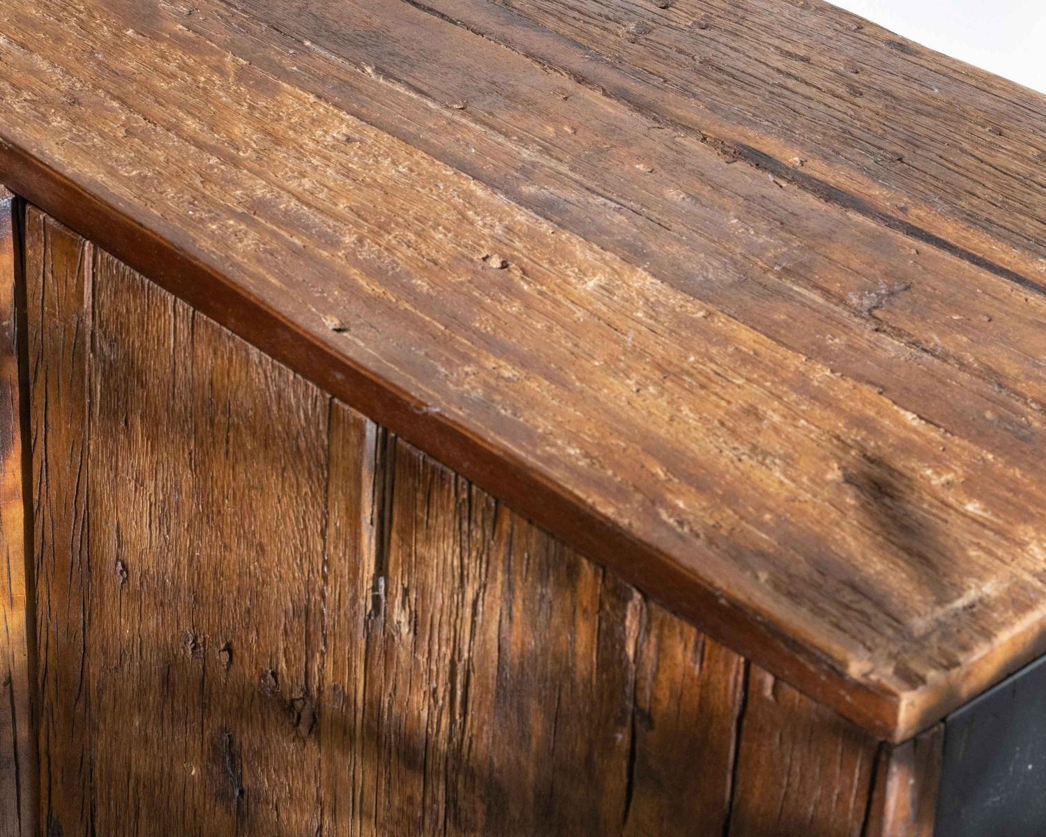 Credenza "Cachou chic" a 3 ante in acacia massiccia 150 cm