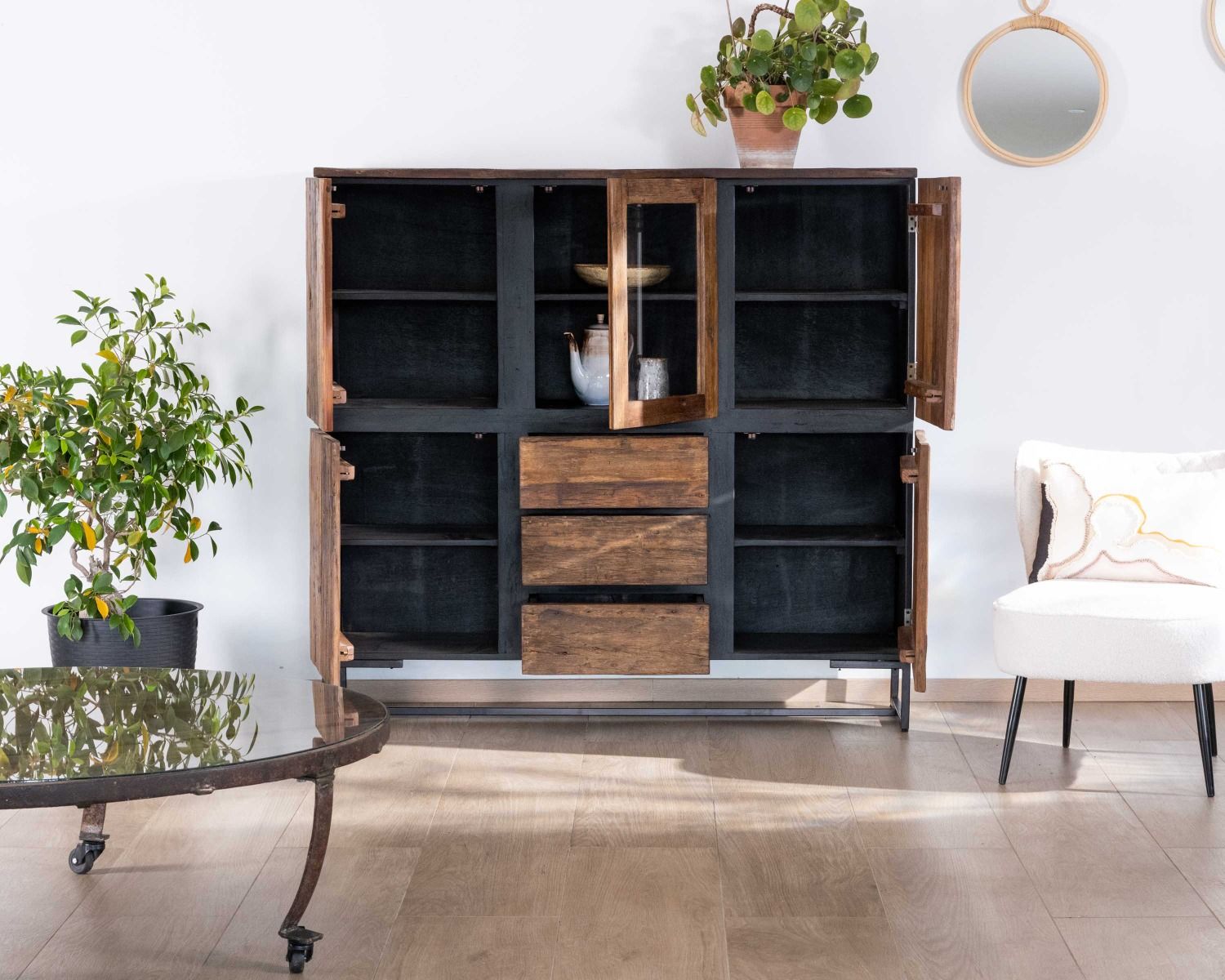 Credenza in acacia in stile retrò con vetrina "Cachou Chic