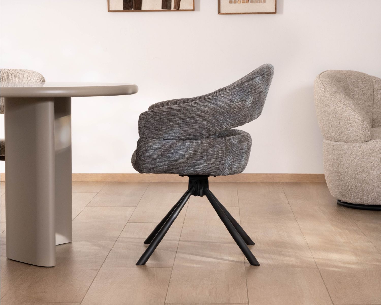 Set di 2 sedie girevoli "Movy" con seduta avvolgente in tessuto boucle grigio